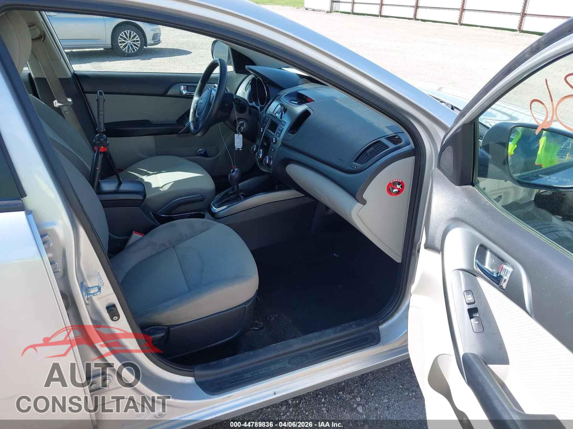 KIA FORTE 2013 - KNAFU4A25D5647909