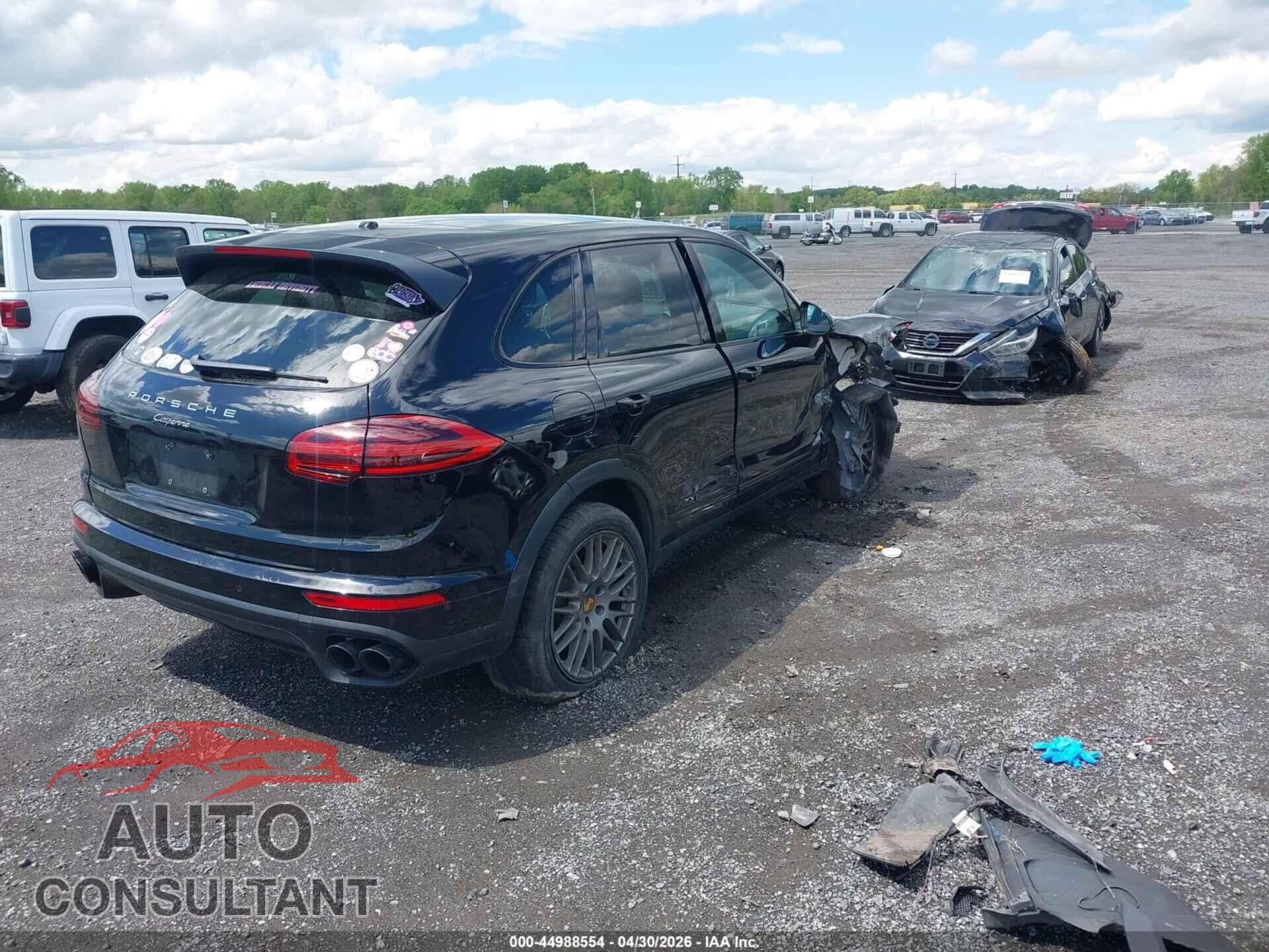 PORSCHE CAYENNE 2018 - WP1AA2A21JKA03698