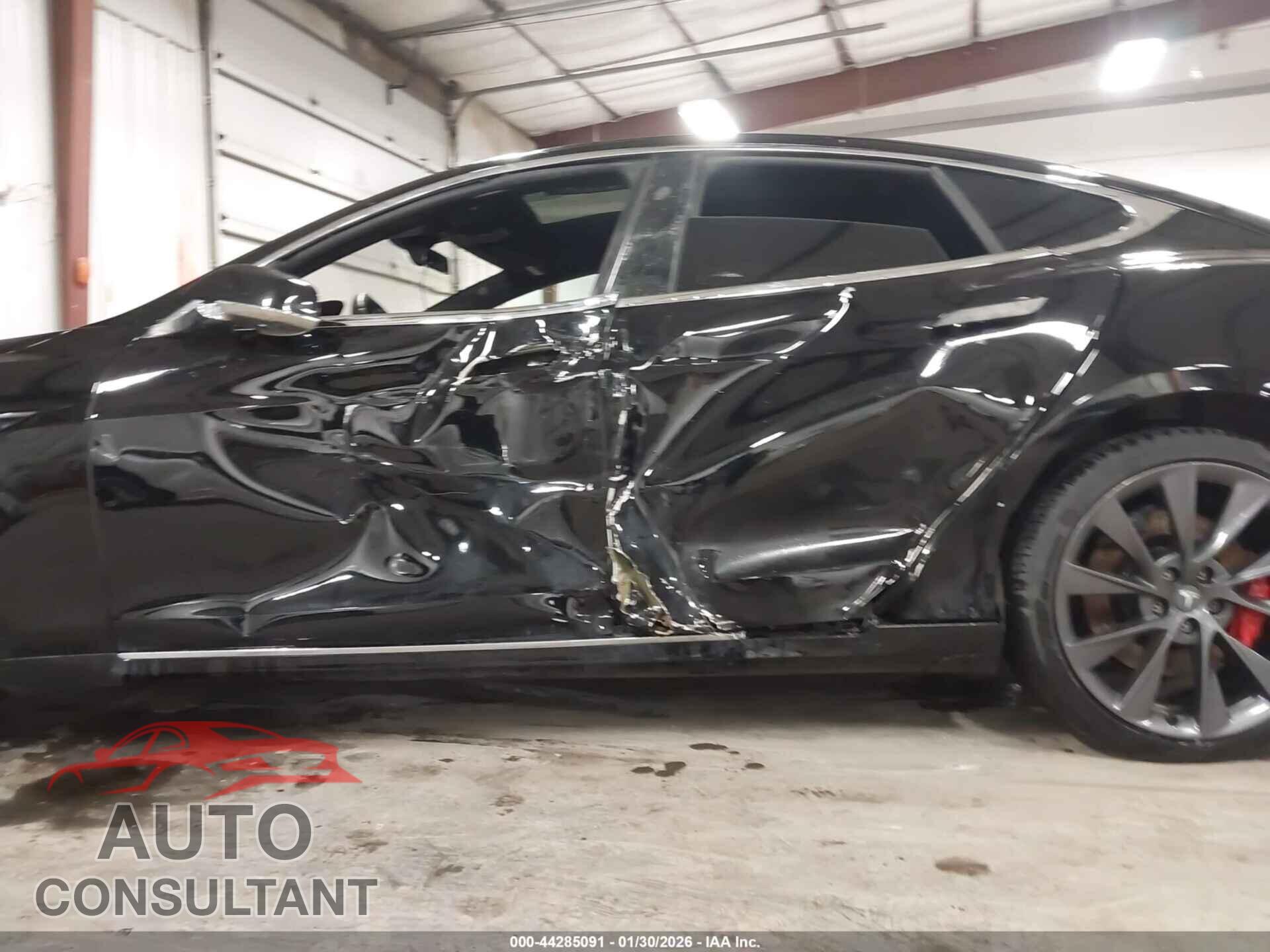 TESLA MODEL S 2019 - 5YJSA1E45KF331927