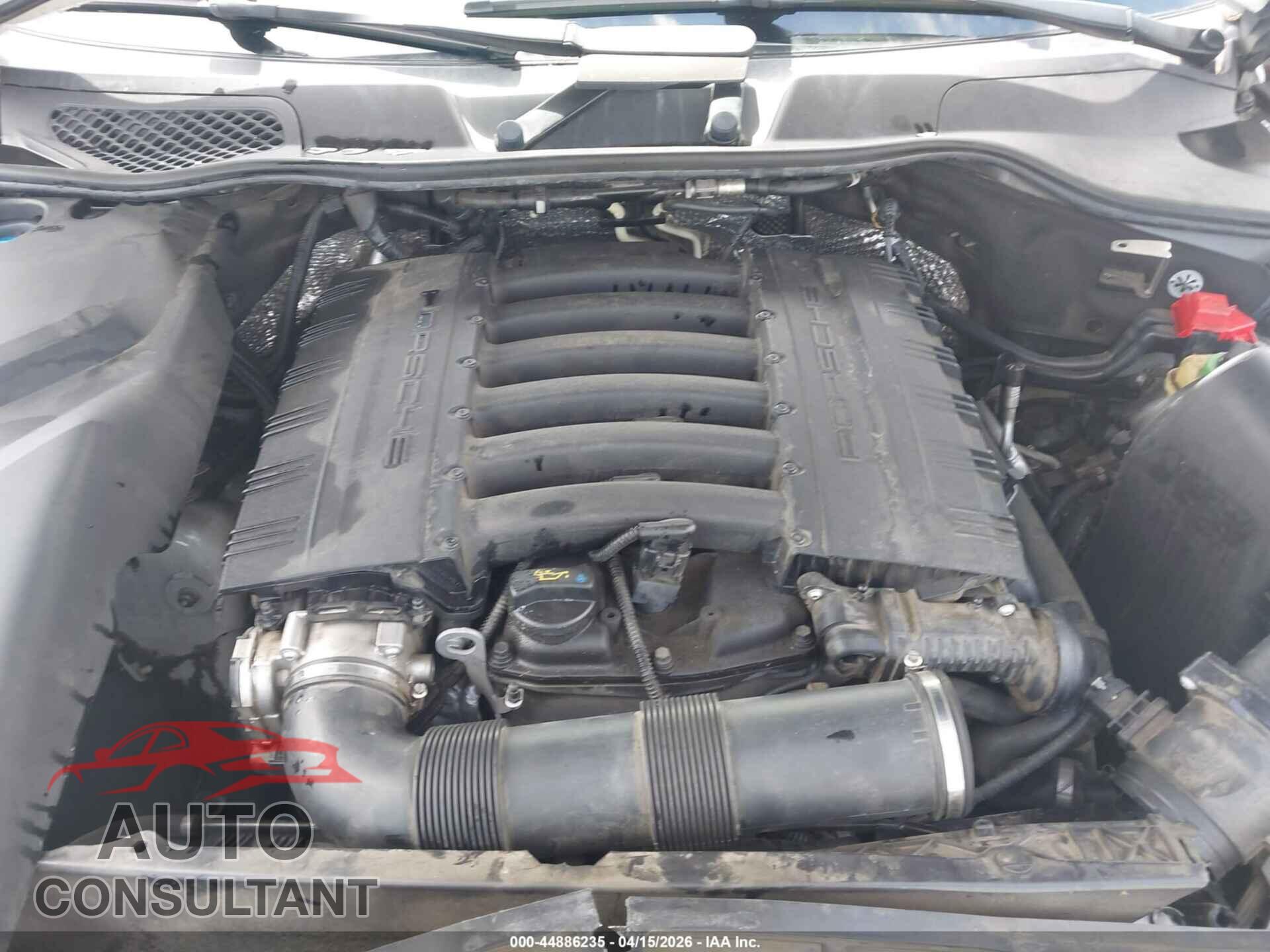 PORSCHE CAYENNE 2016 - WP1AA2A26GKA36463