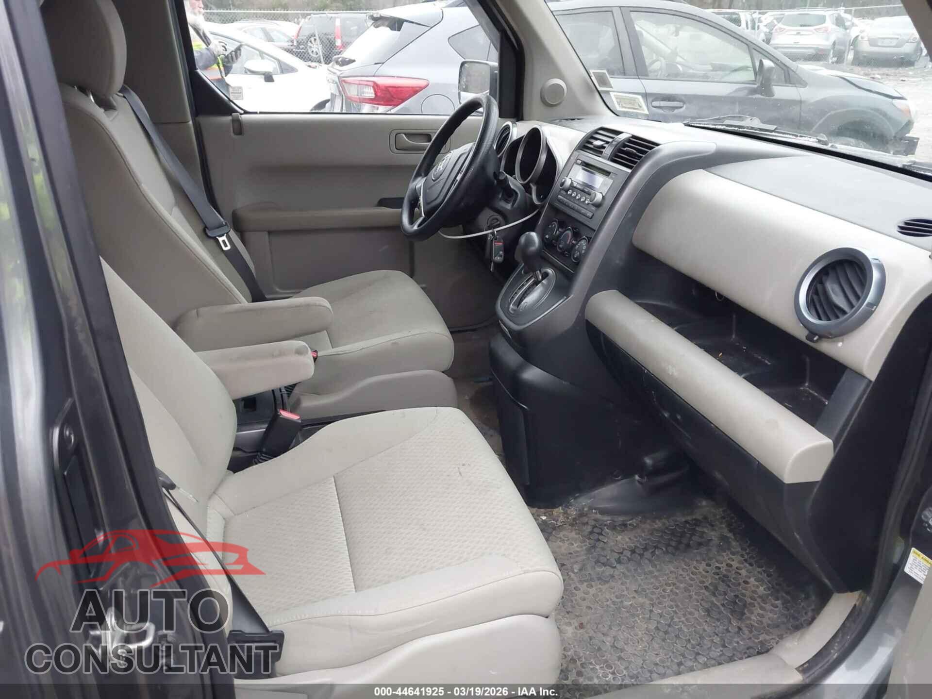 HONDA ELEMENT 2011 - 5J6YH2H76BL004008