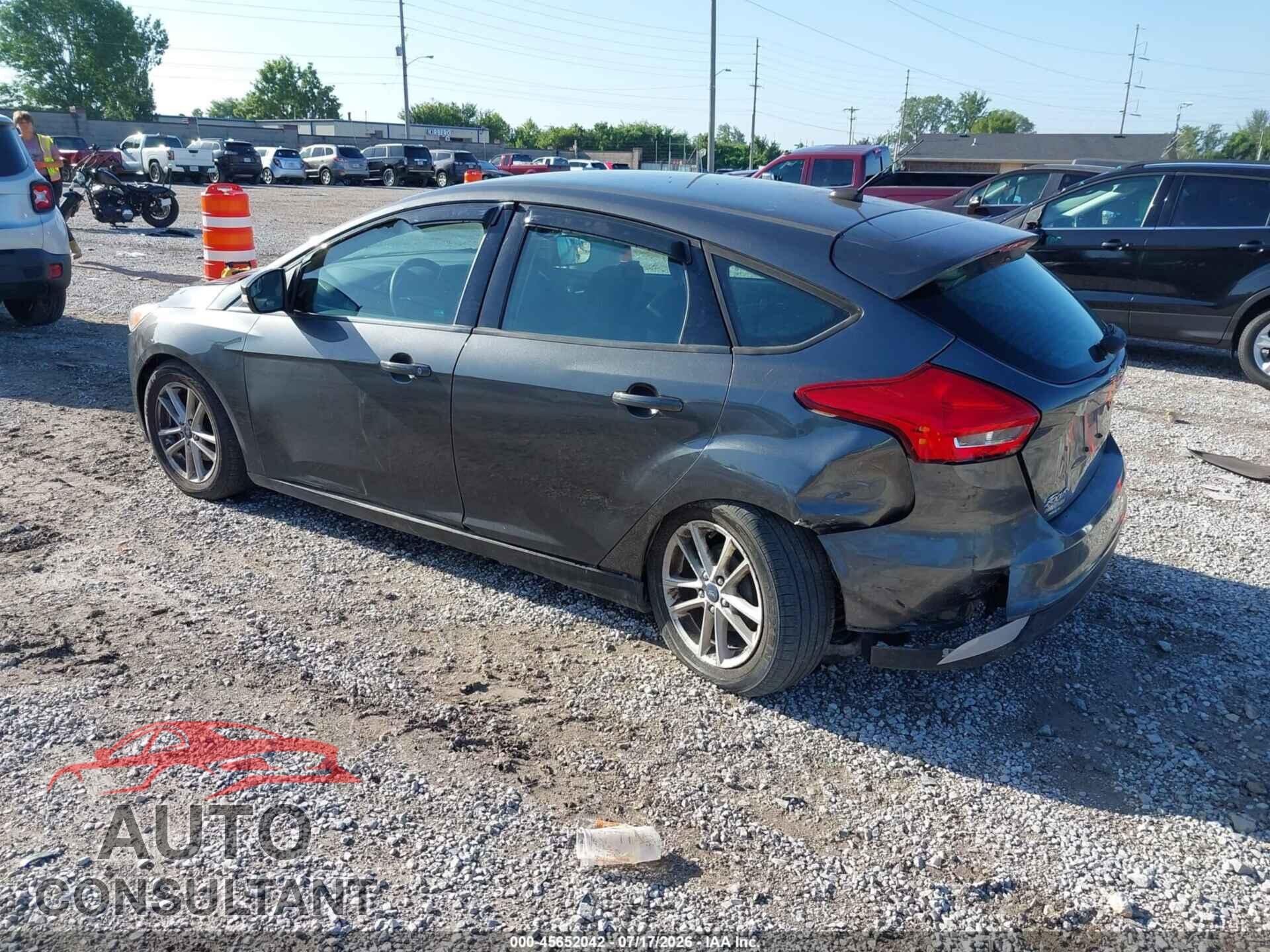 FORD FOCUS 2017 - 1FADP3K22HL303648