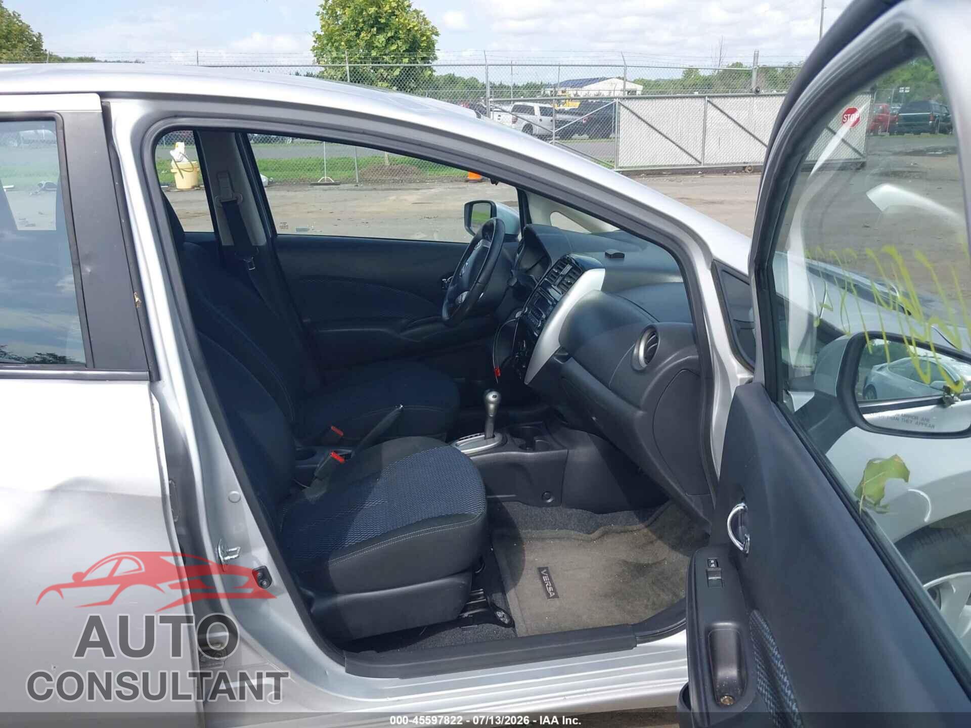 NISSAN VERSA NOTE 2015 - 3N1CE2CP3FL375558