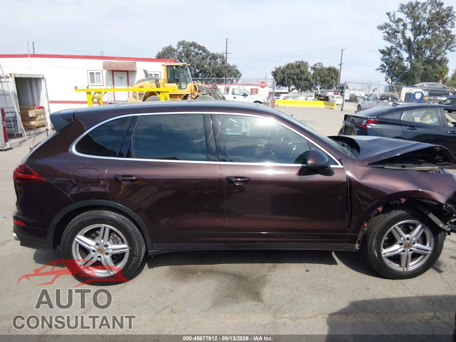 PORSCHE CAYENNE 2016 - WP1AA2A25GLA01049