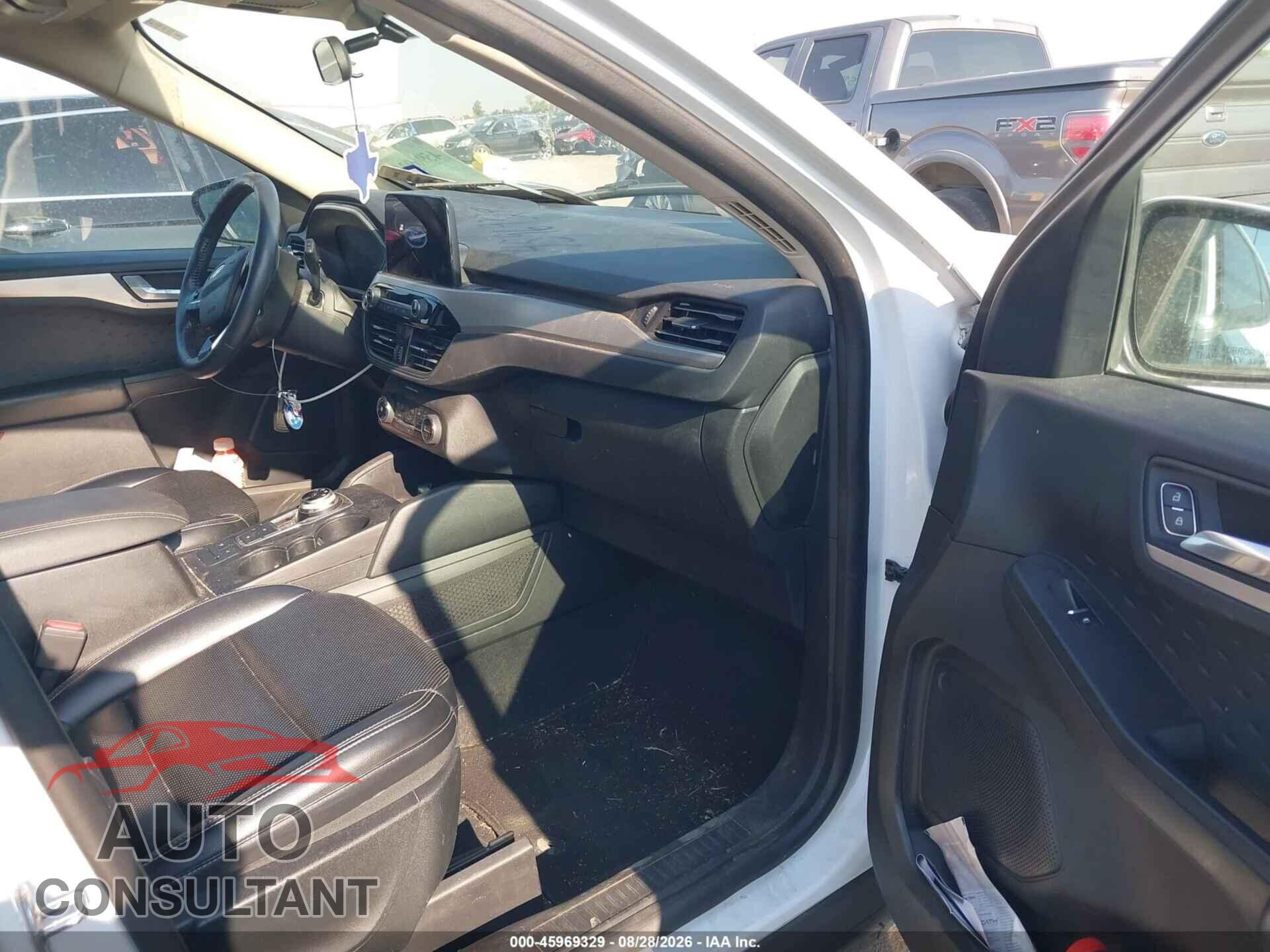 FORD ESCAPE 2020 - 1FMCU0H68LUA58957