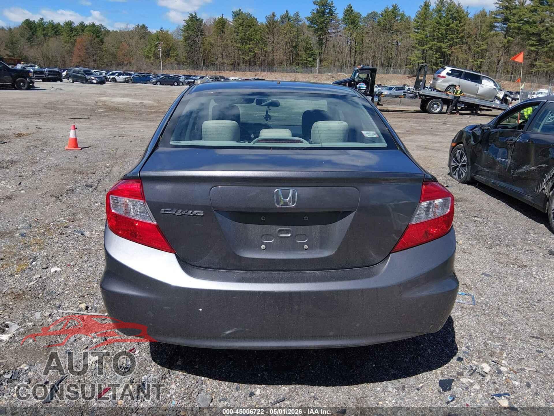 HONDA CIVIC 2012 - 2HGFB2F55CH571925