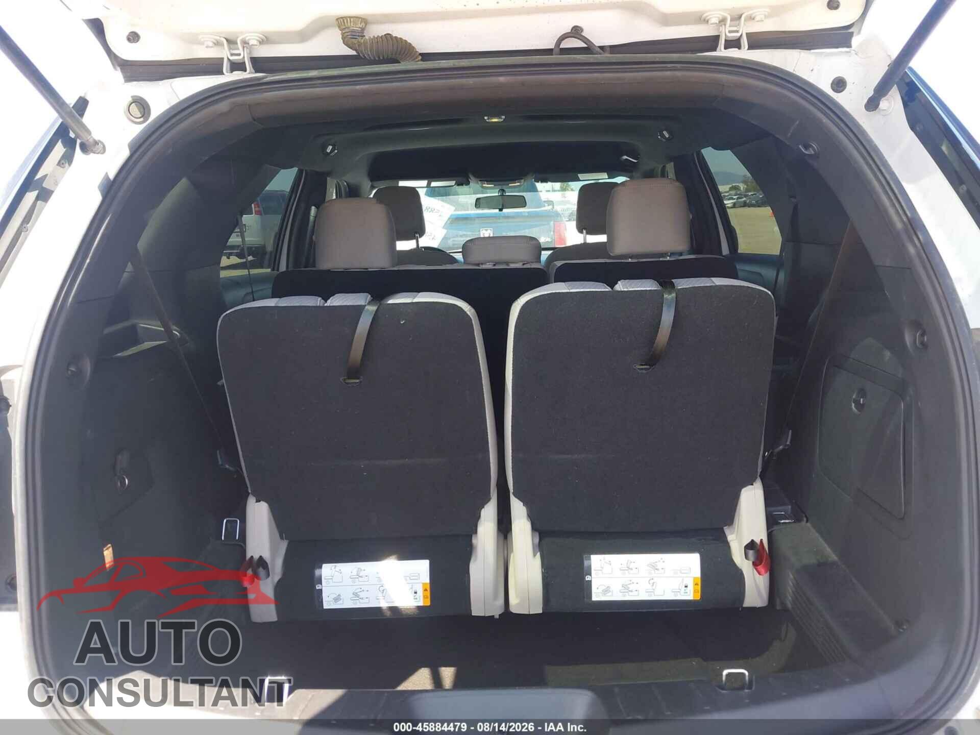 FORD EXPLORER 2018 - 1FM5K7B87JGB95157