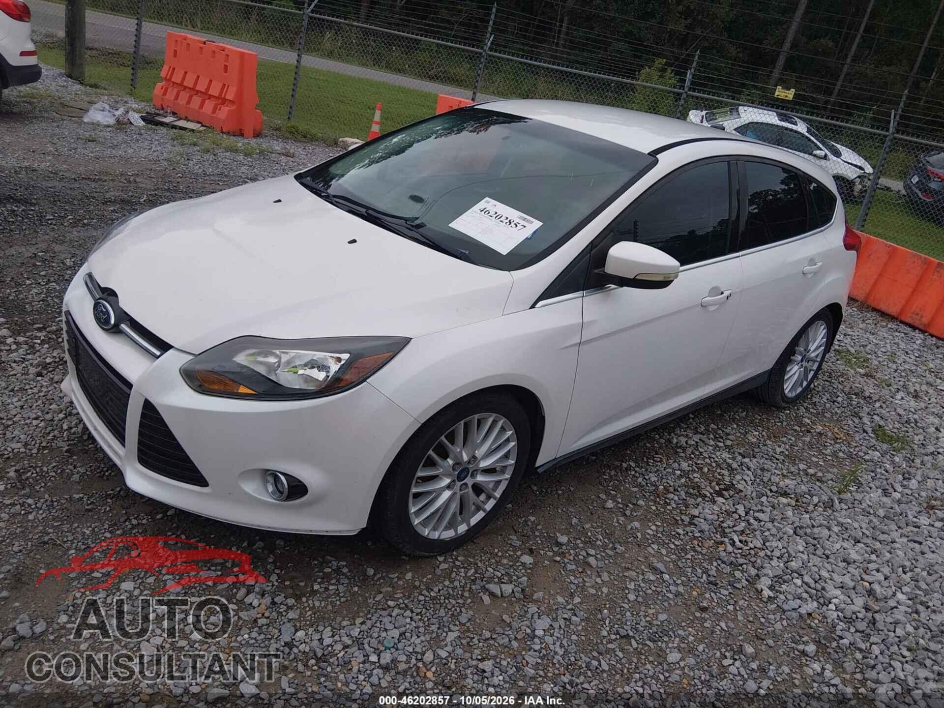 FORD FOCUS 2014 - 1FADP3N27EL208705