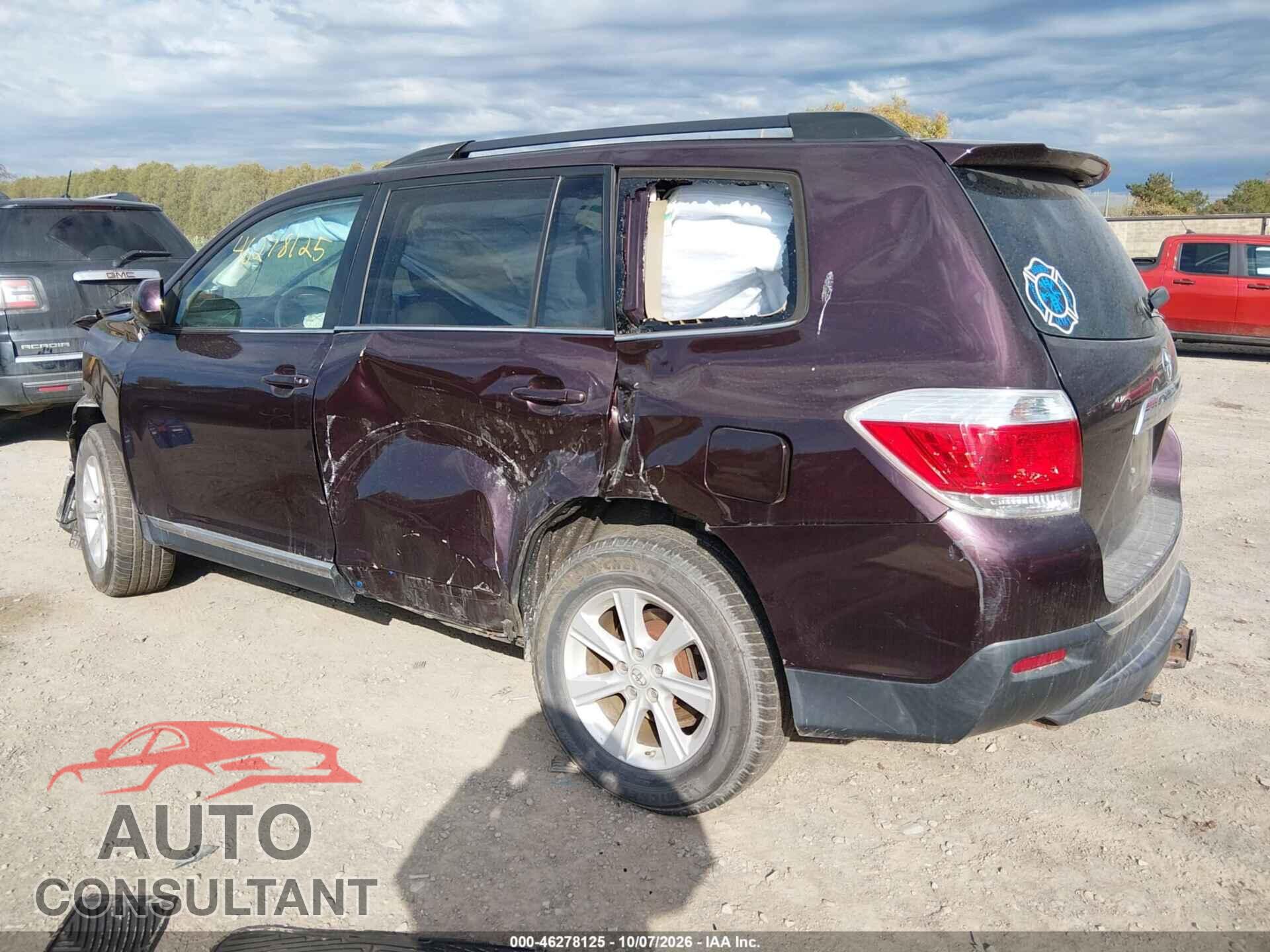 TOYOTA HIGHLANDER 2013 - 5TDBK3EH8DS276819