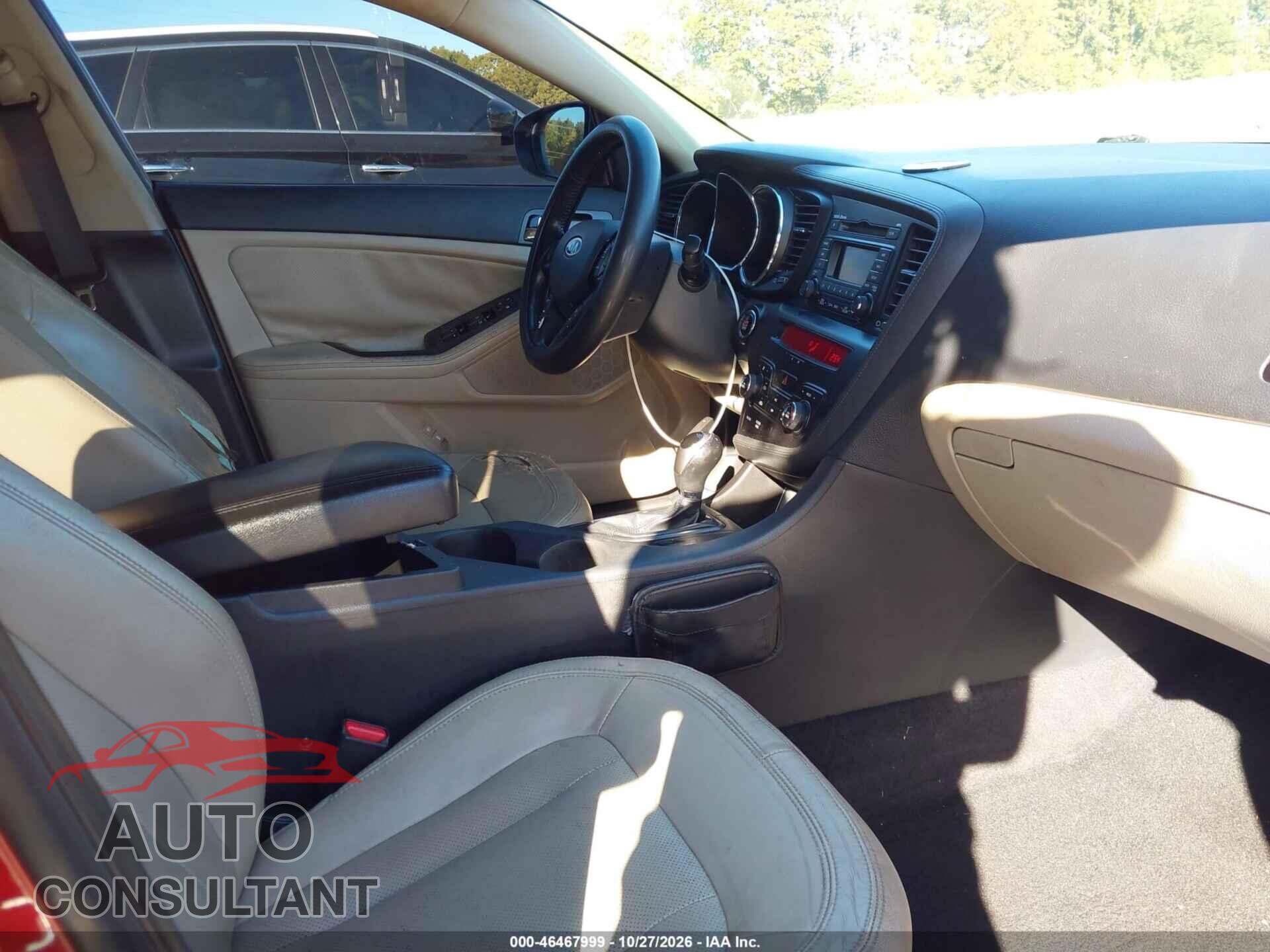 KIA OPTIMA 2011 - KNAGN4A79B5059361