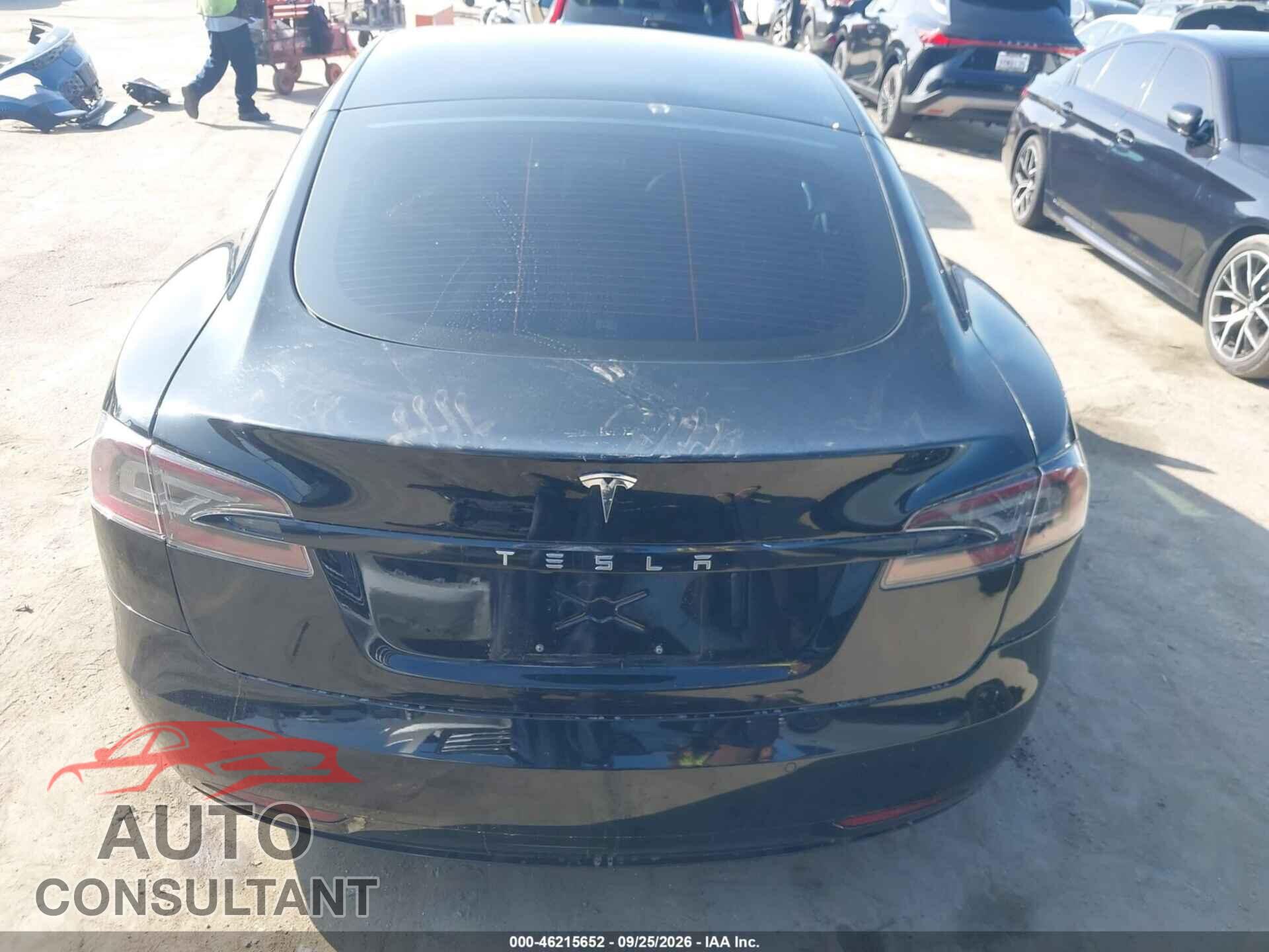 TESLA MODEL S 2017 - 5YJSA1E14HF215343