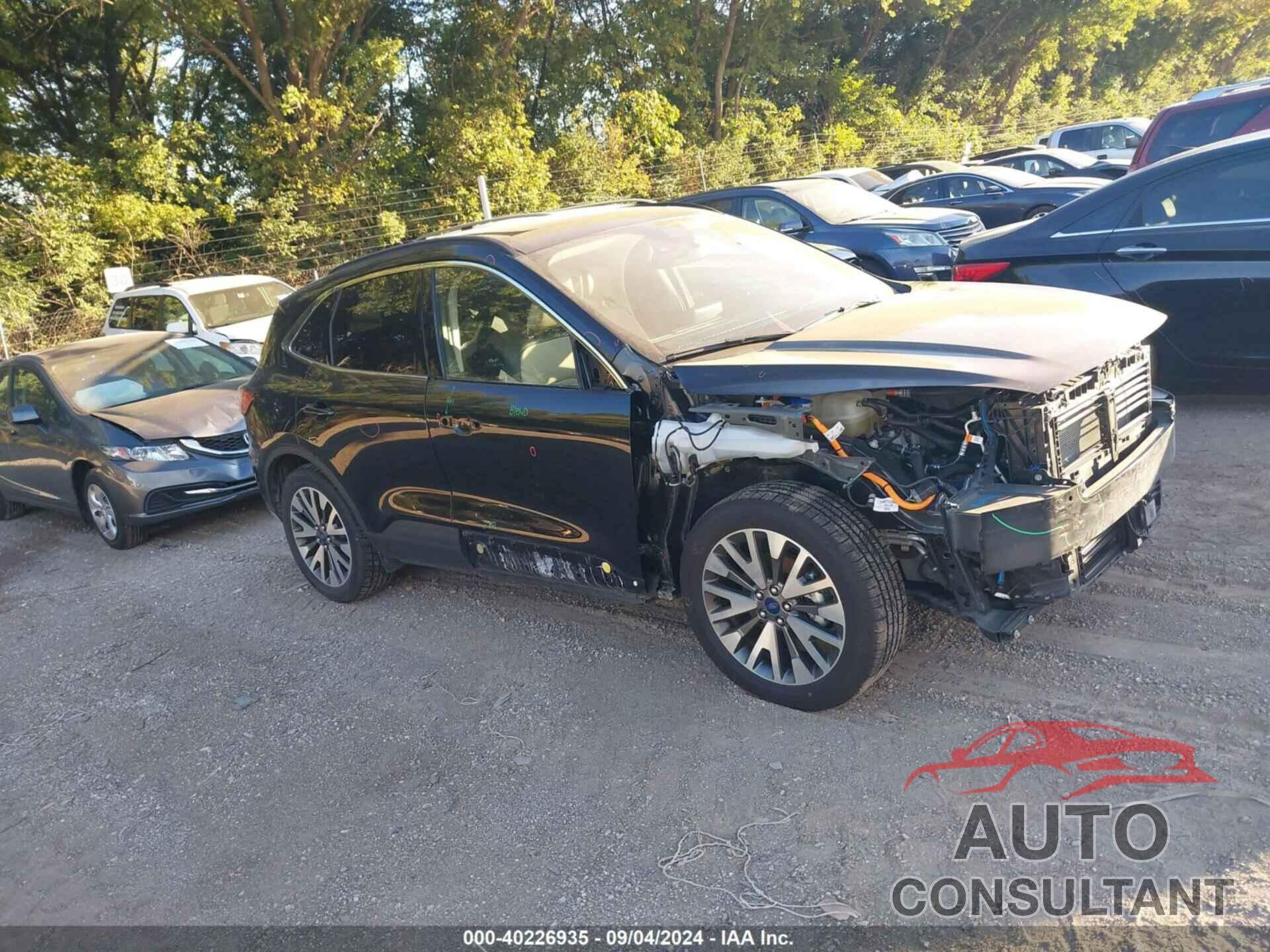 FORD ESCAPE 2020 - 1FMCU9DZ4LUB32556