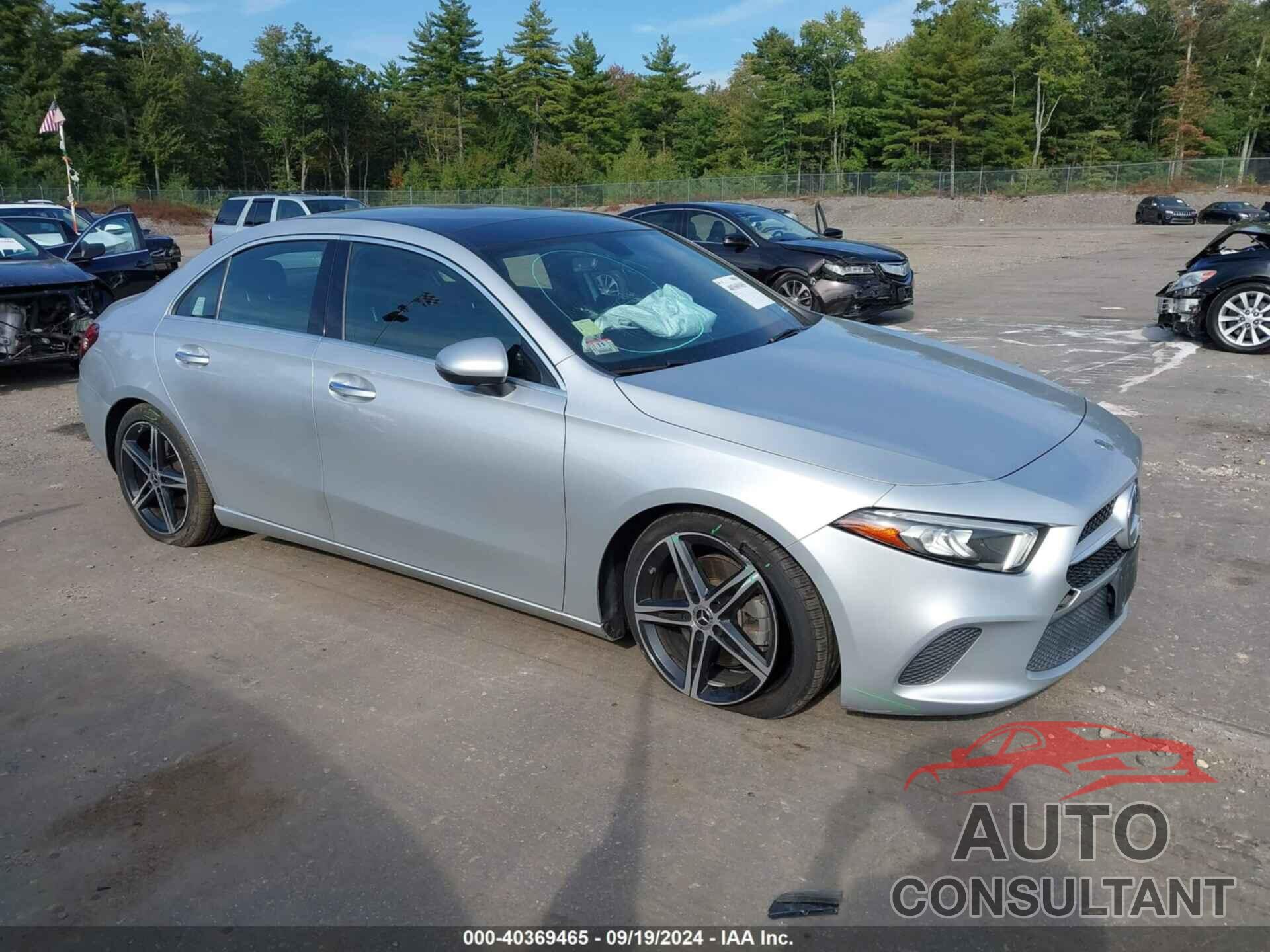 MERCEDES-BENZ A 220 2020 - W1K3G4FB4LJ211165