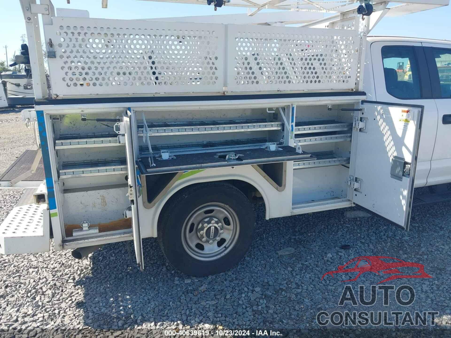 FORD F-350 2021 - 1FD8X3A62MED08651