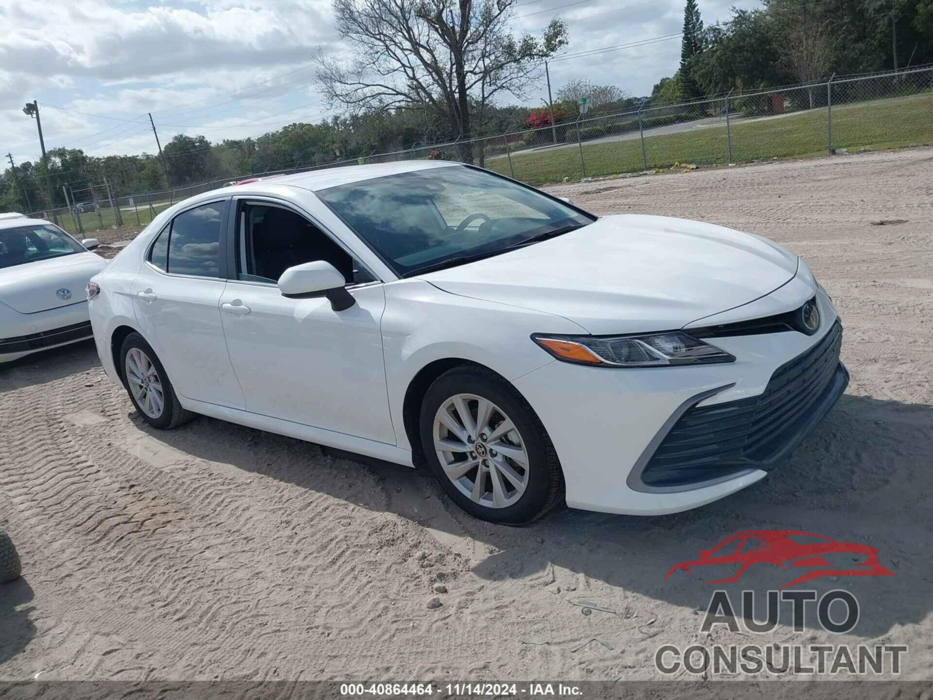 TOYOTA CAMRY 2024 - 4T1C11AK2RU875789