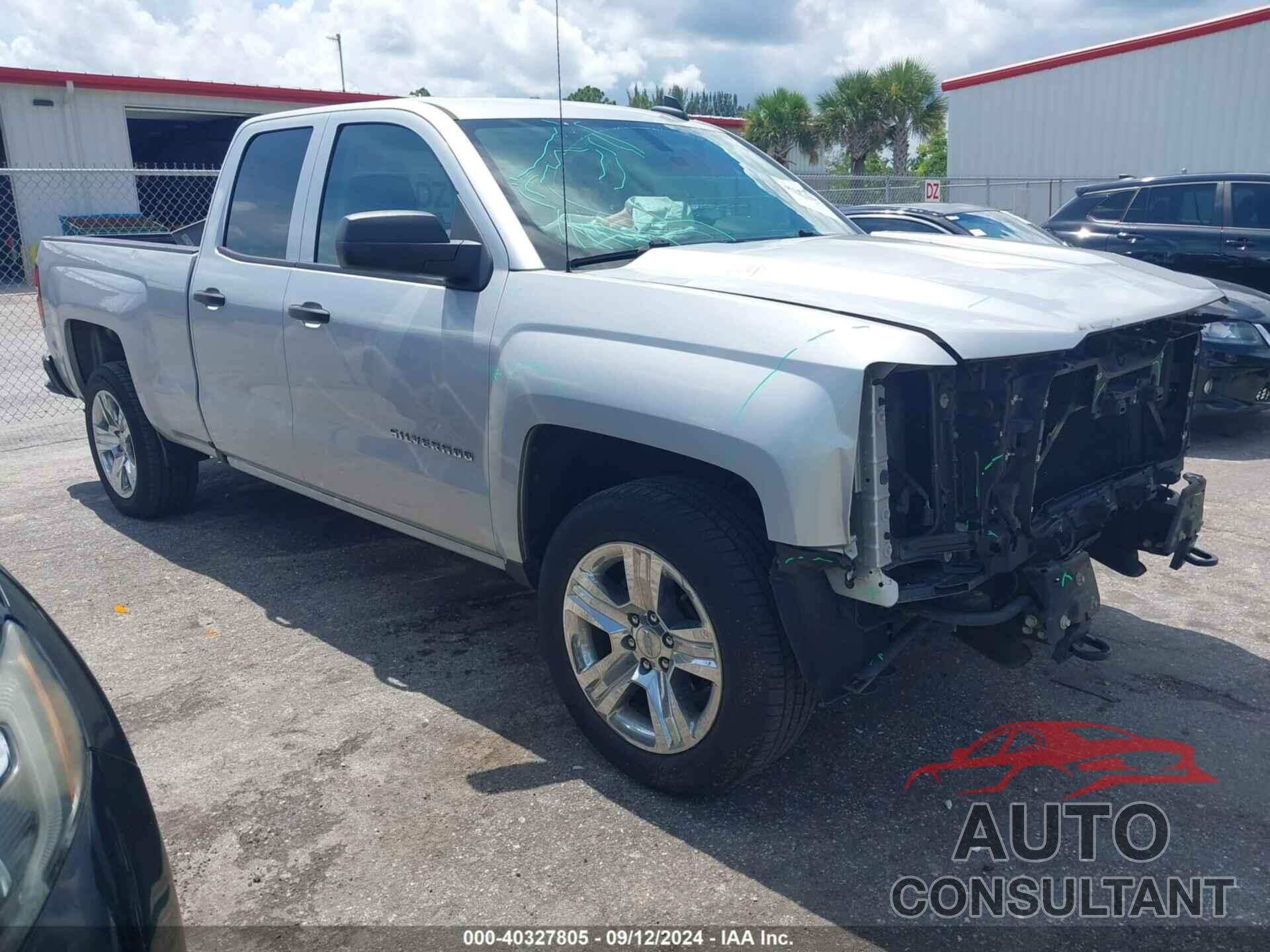 CHEVROLET SILVERADO 1500 2018 - 1GCRCPEC5JZ336959