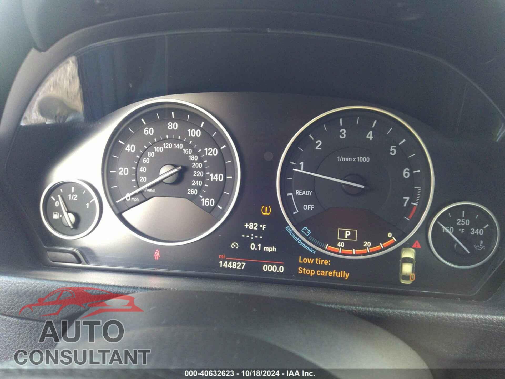 BMW 320I 2014 - WBA3C3G52ENR25698