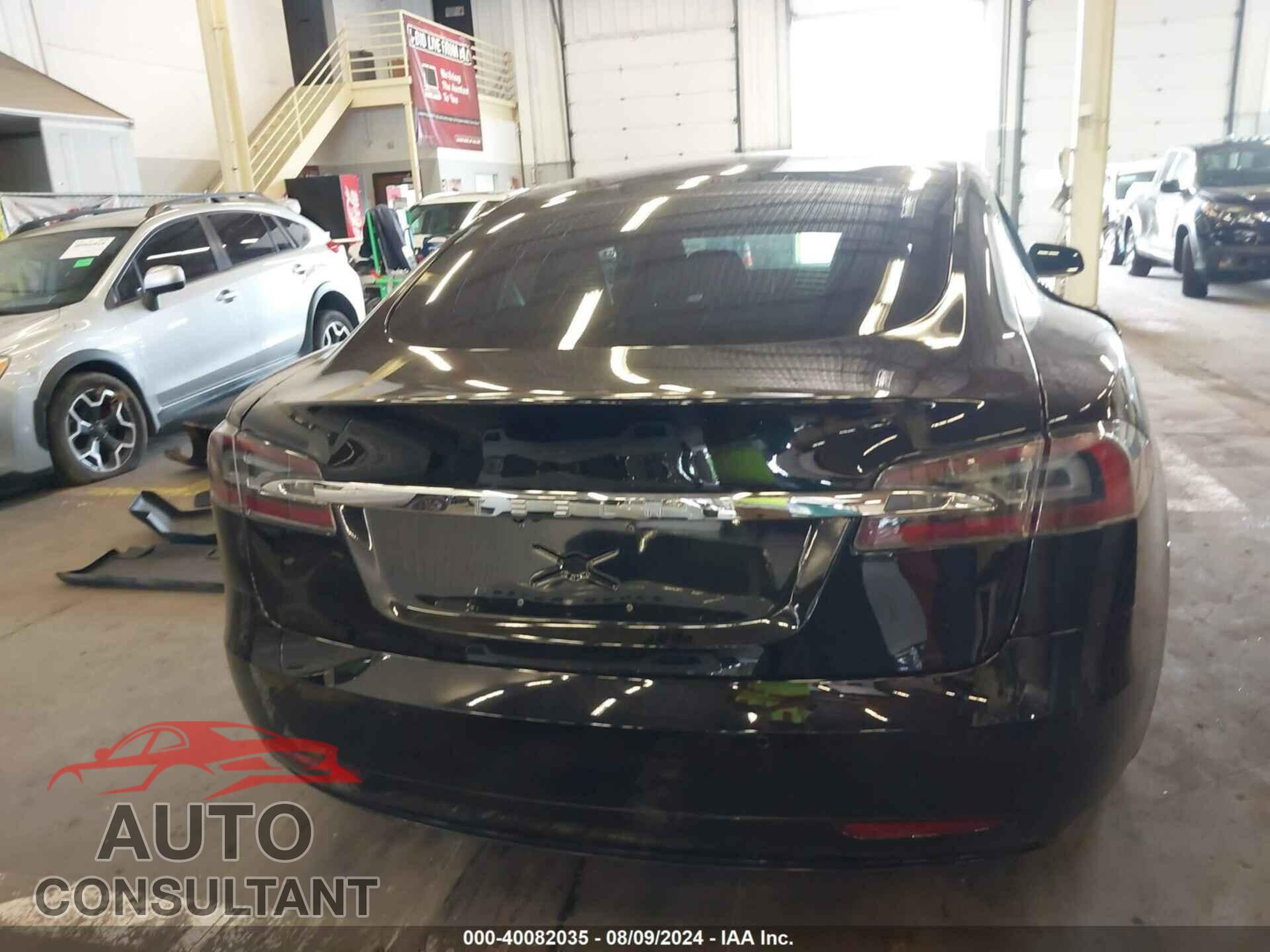 TESLA MODEL S 2017 - 5YJSA1E17HF201114