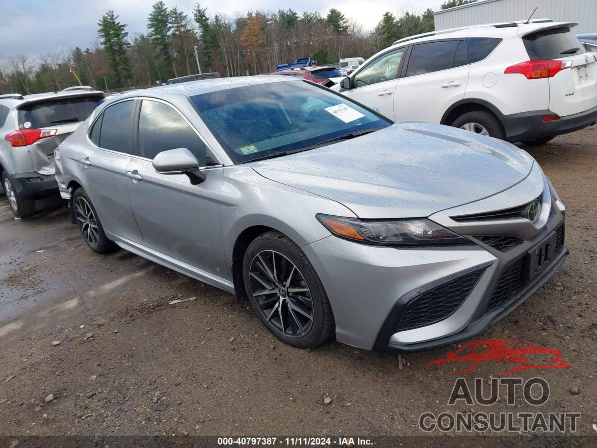TOYOTA CAMRY 2022 - 4T1G11BK9NU066915