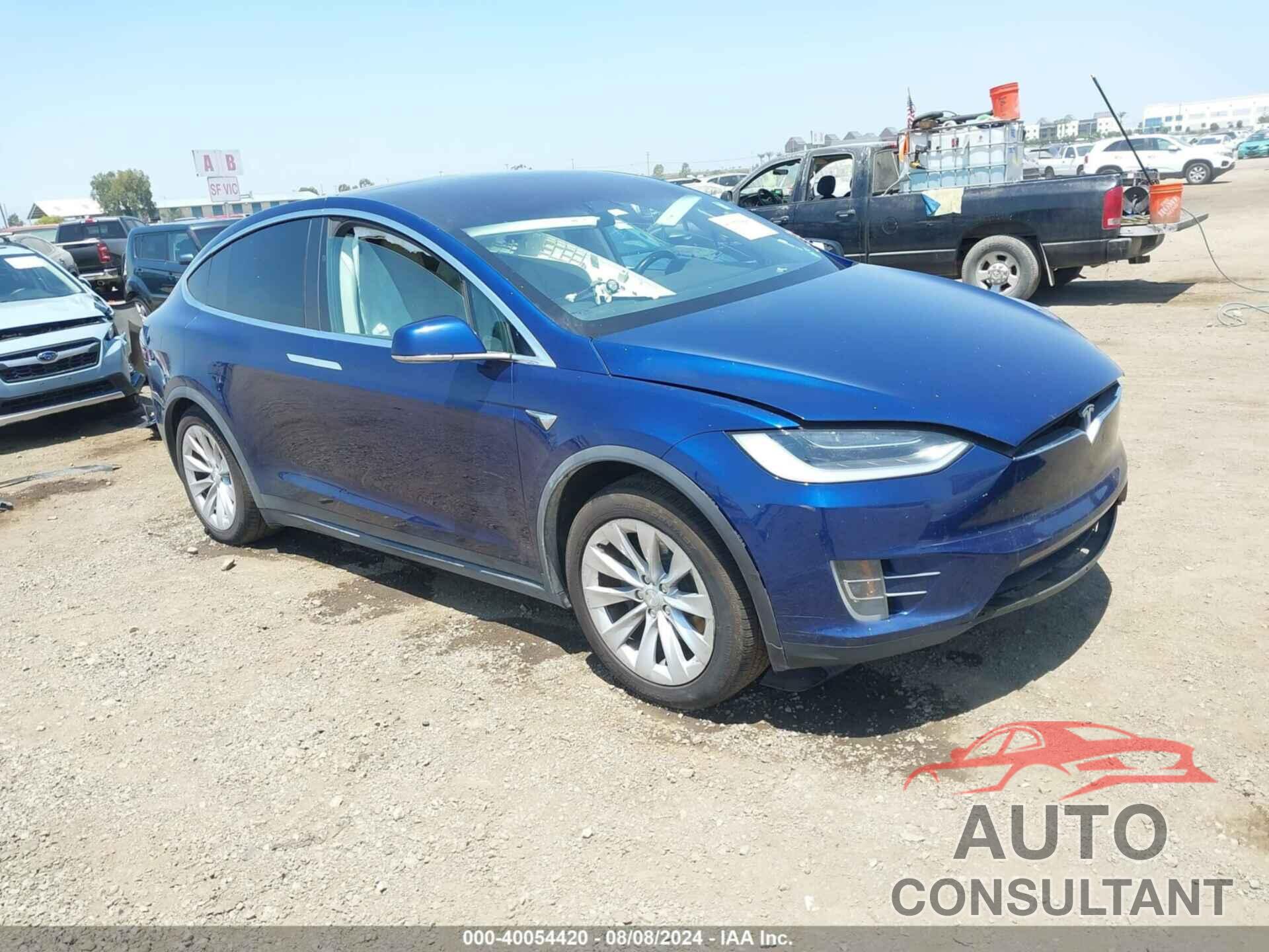 TESLA MODEL X 2017 - 5YJXCBE24HF044656