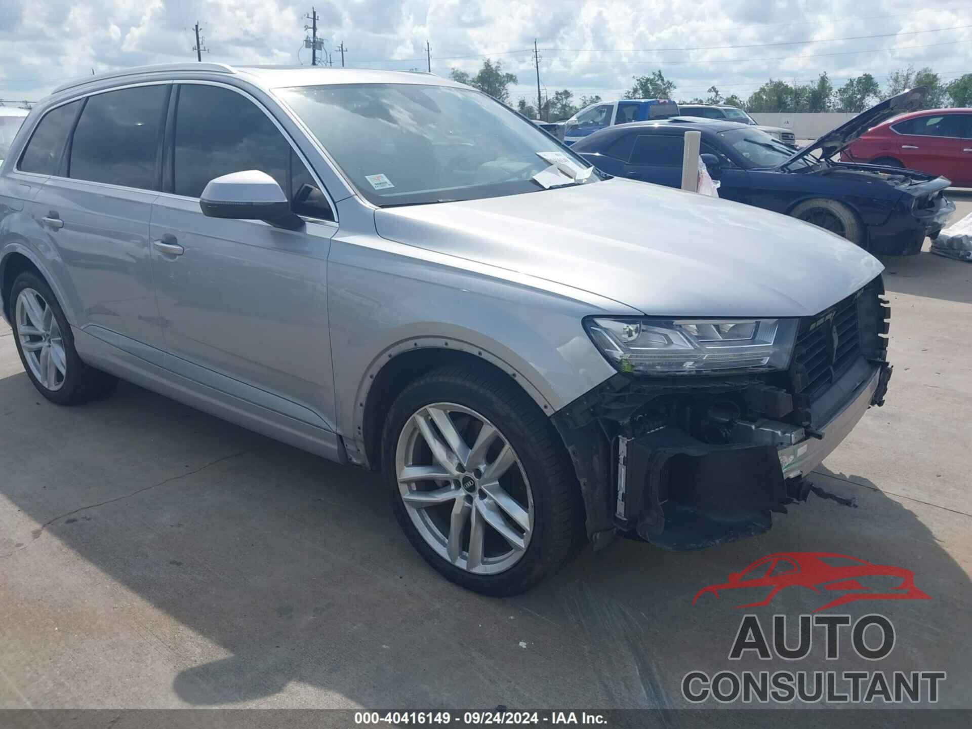 AUDI Q7 2018 - WA1VAAF77JD041694