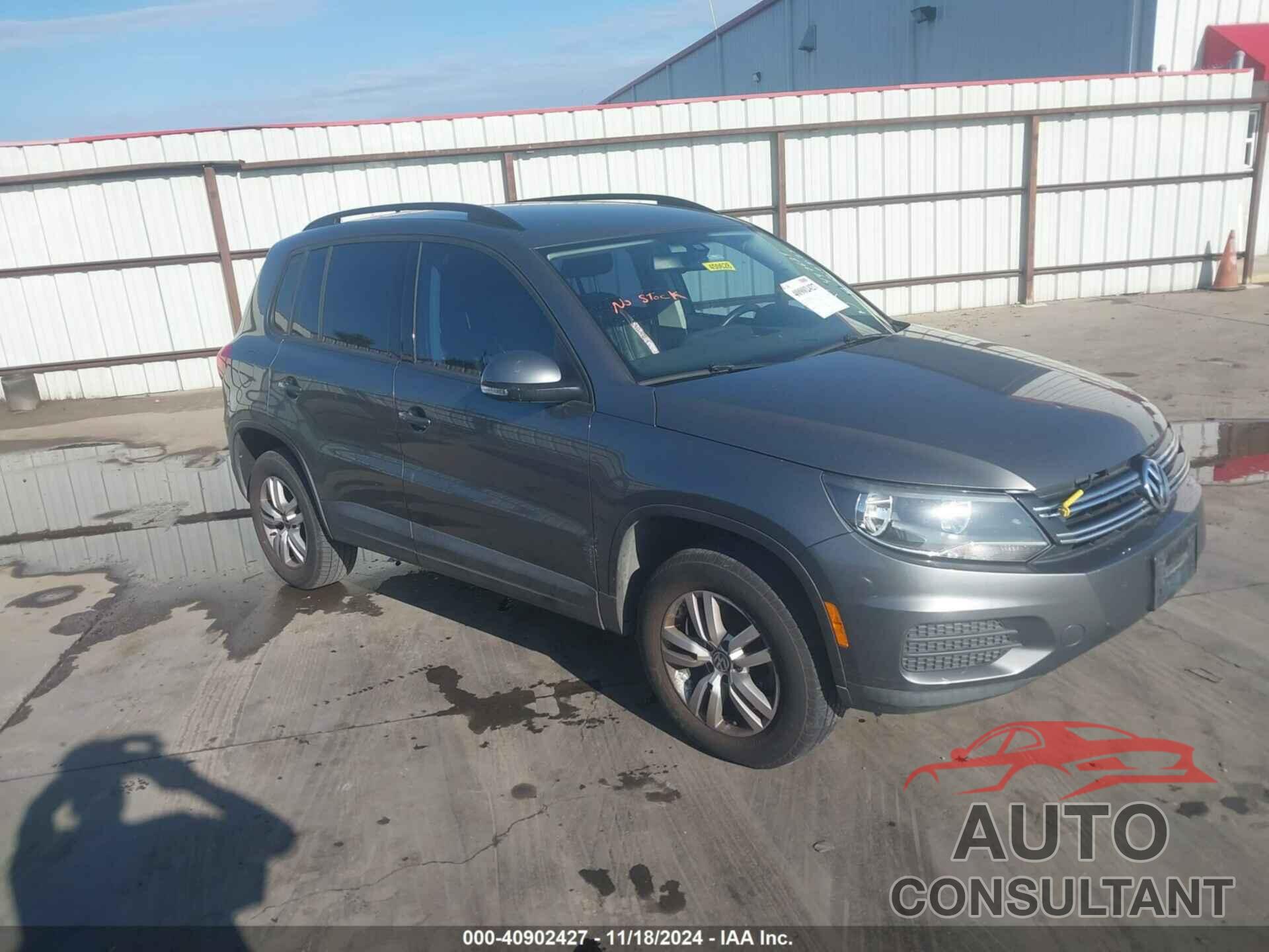 VOLKSWAGEN TIGUAN 2016 - WVGAV7AX4GW599837