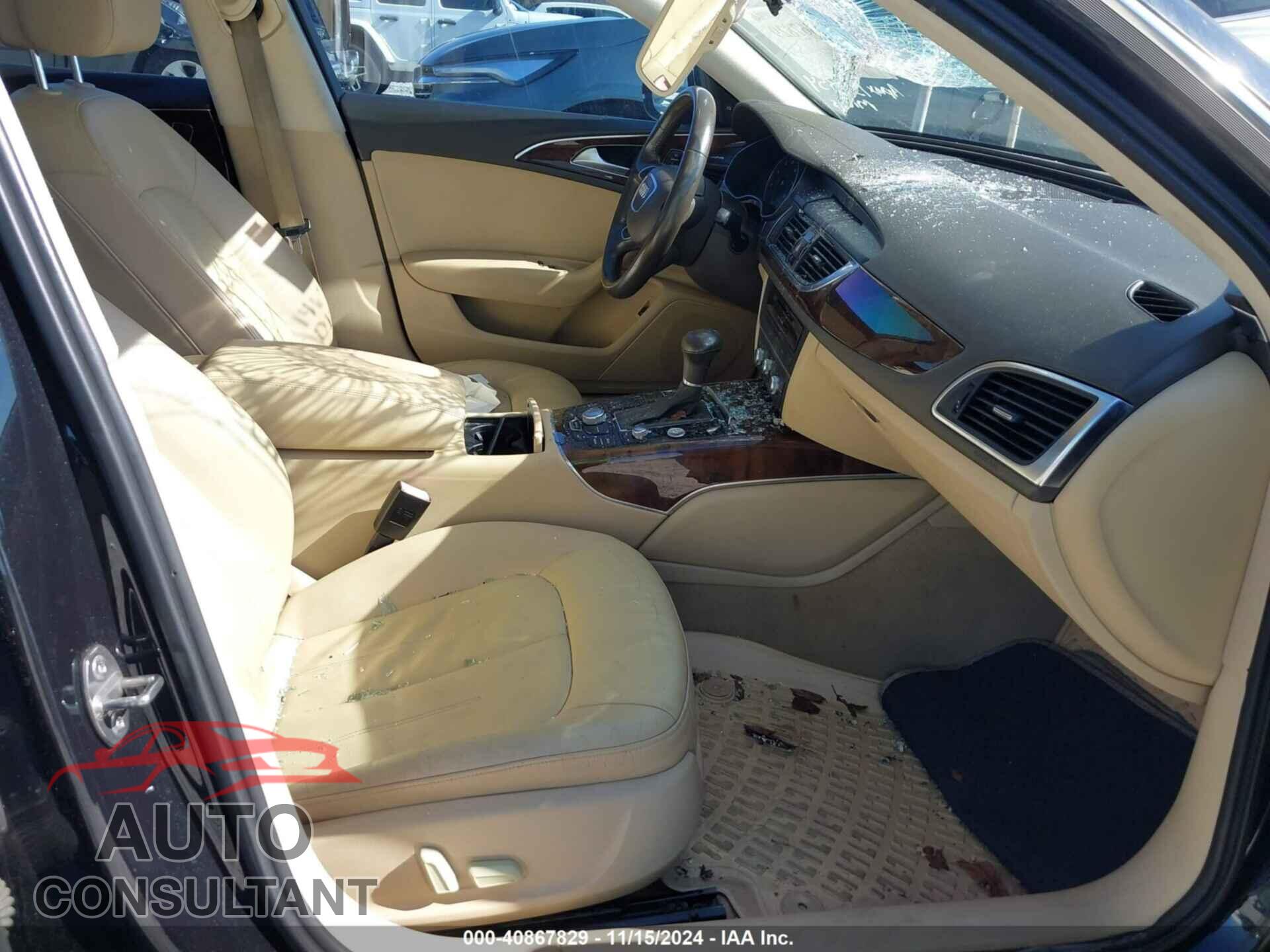 AUDI A6 2013 - WAUDFAFC2DN082407