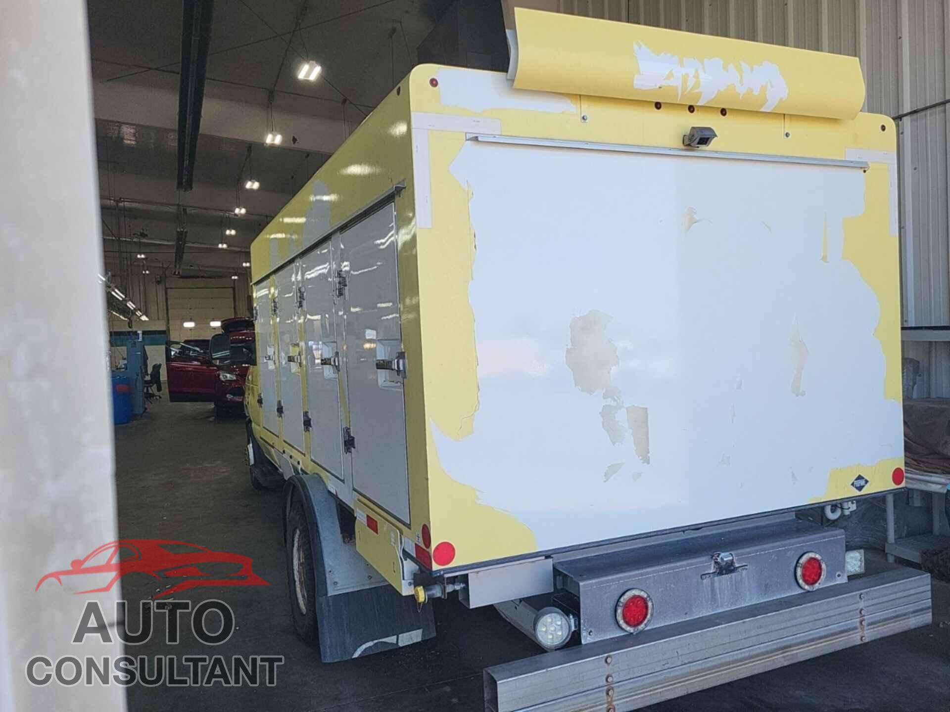 FORD ECONOLINE 2017 - 1FDXE4FSXHDC72233