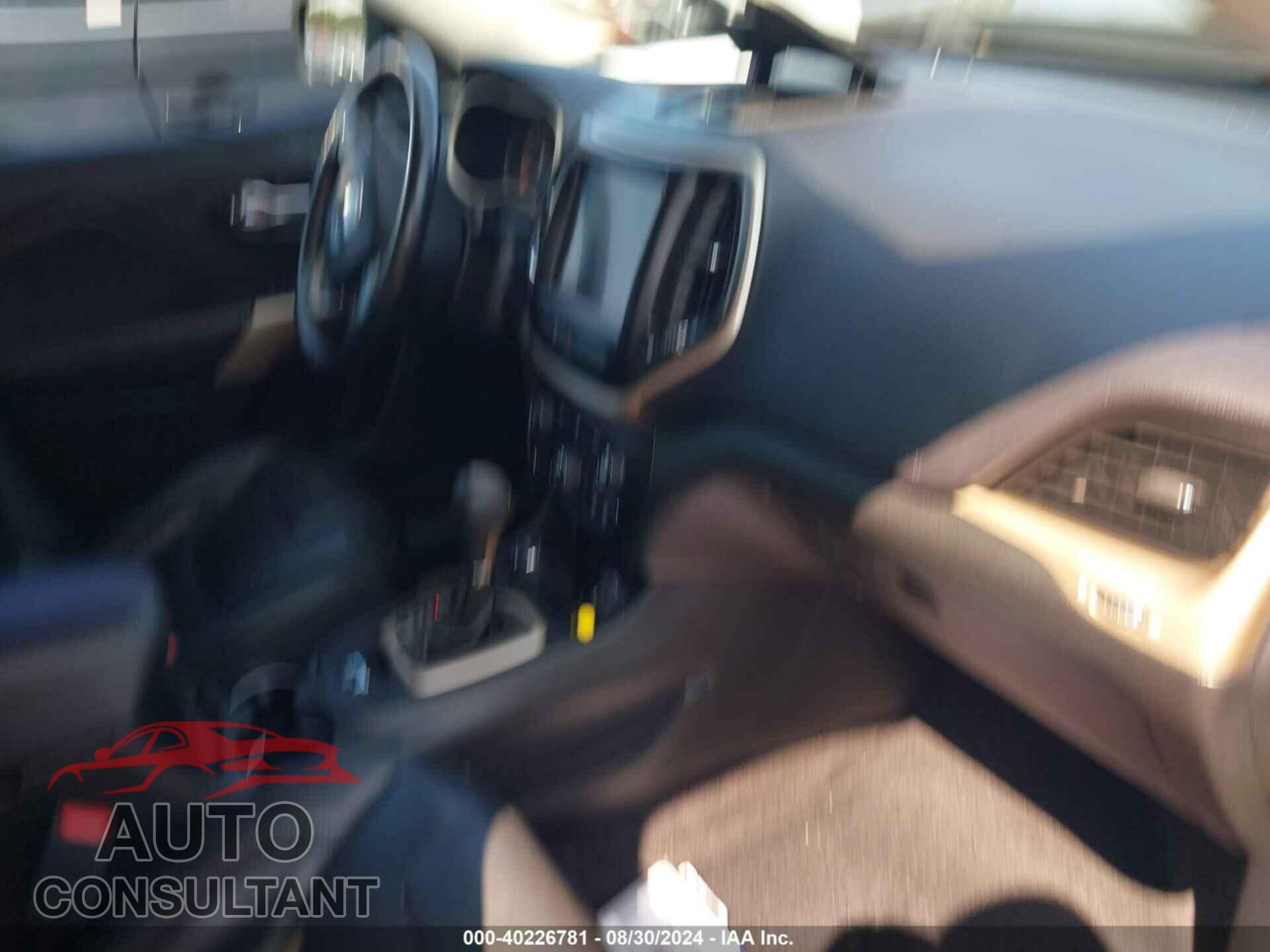 JEEP CHEROKEE 2018 - 1C4PJMDB3JD550026