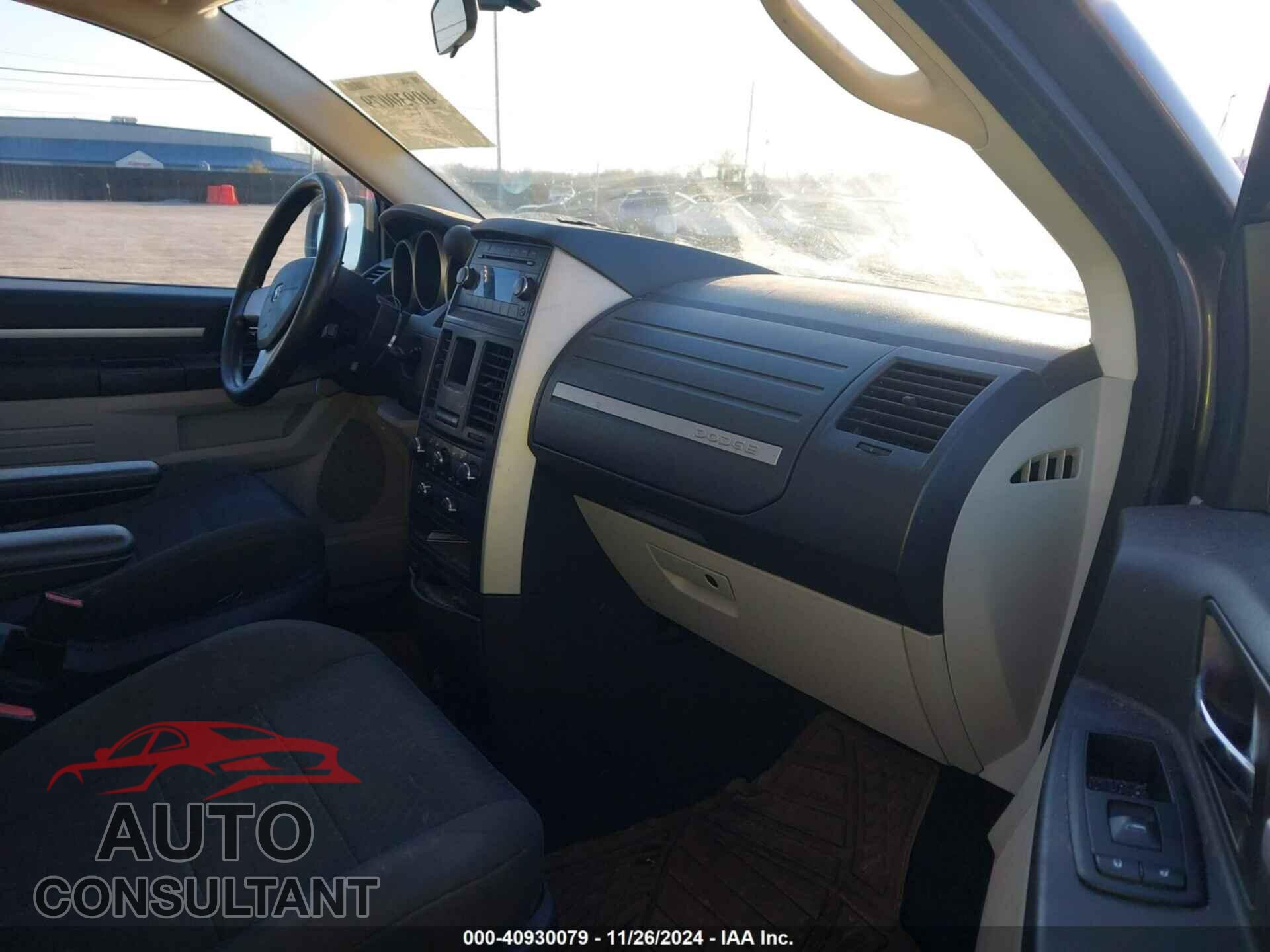 DODGE GRAND CARAVAN 2010 - 2D4RN4DE2AR446540