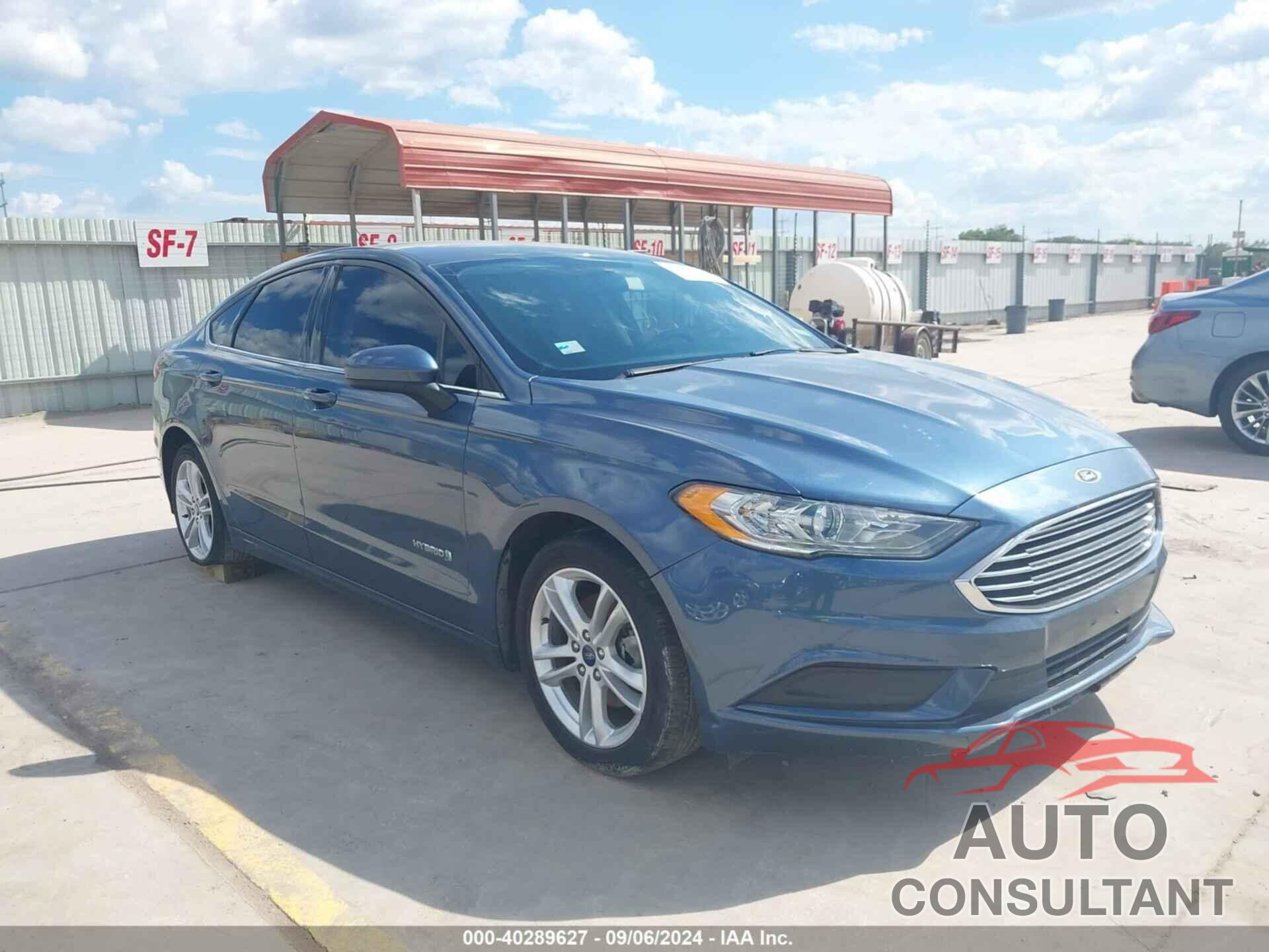 FORD FUSION HYBRID 2018 - 3FA6P0LU8JR180596