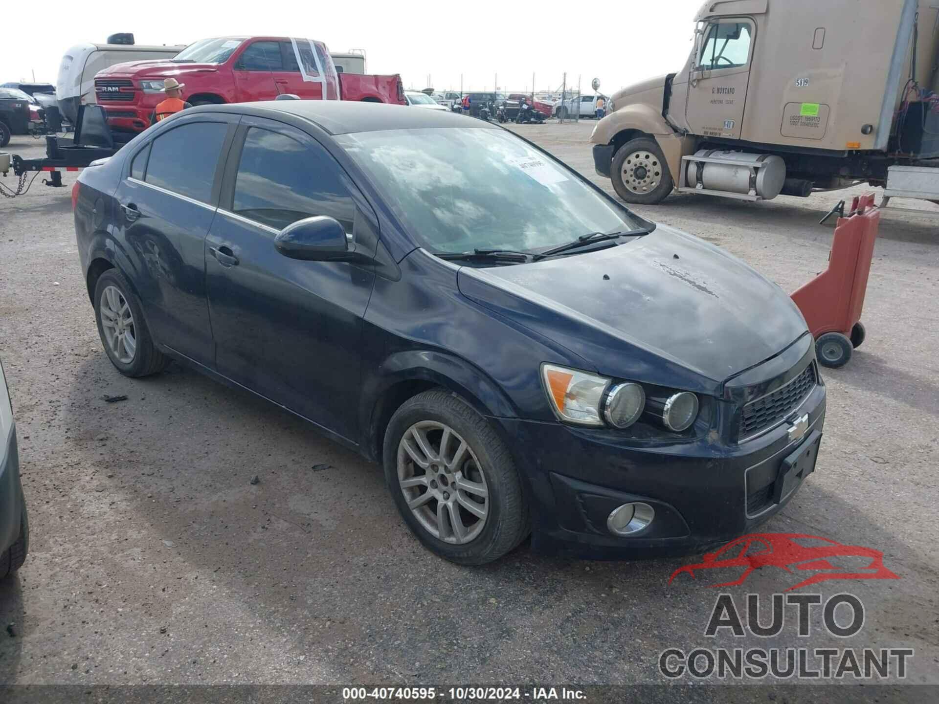 CHEVROLET SONIC 2015 - 1G1JC5SH7F4177490