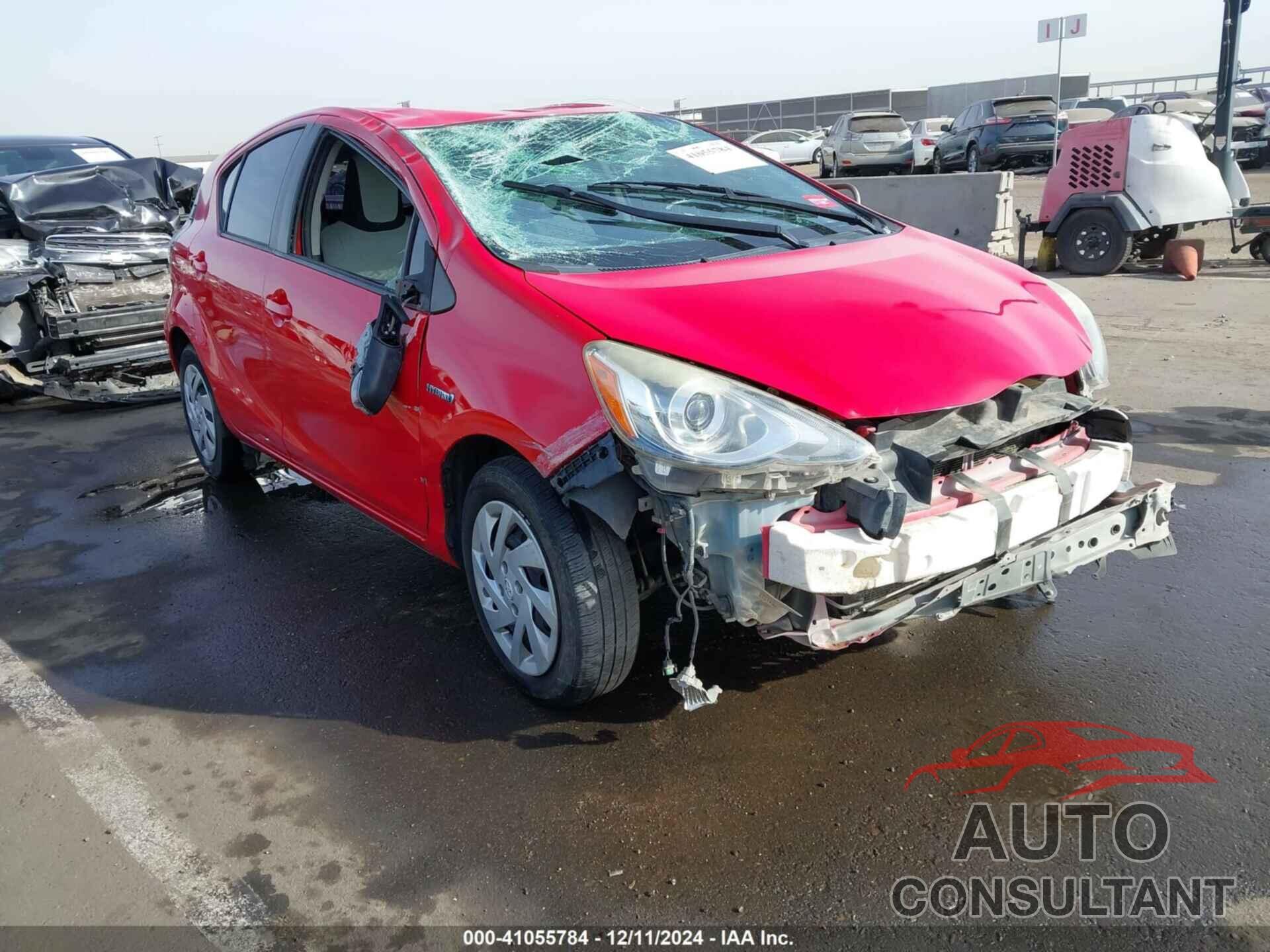 TOYOTA PRIUS C 2015 - JTDKDTB37F1579089