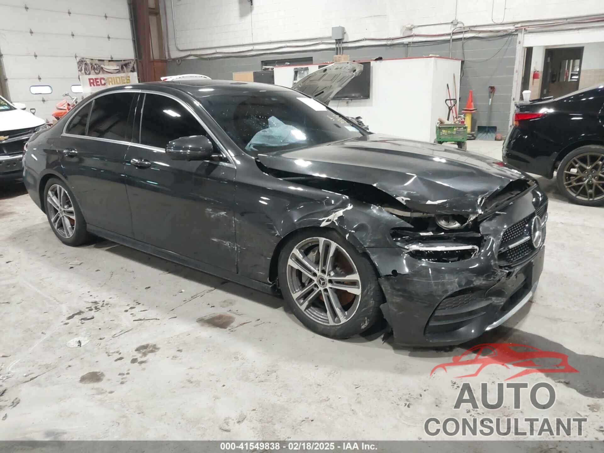 MERCEDES-BENZ E 350 2022 - W1KZF8EB8NB092877