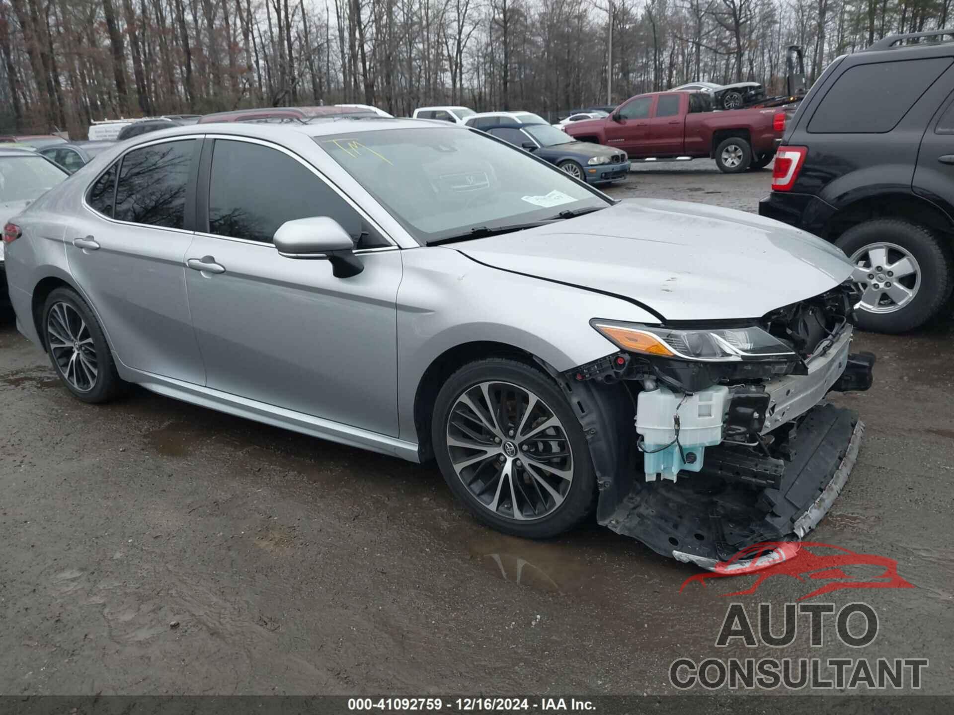TOYOTA CAMRY 2018 - 4T1B11HK4JU095220