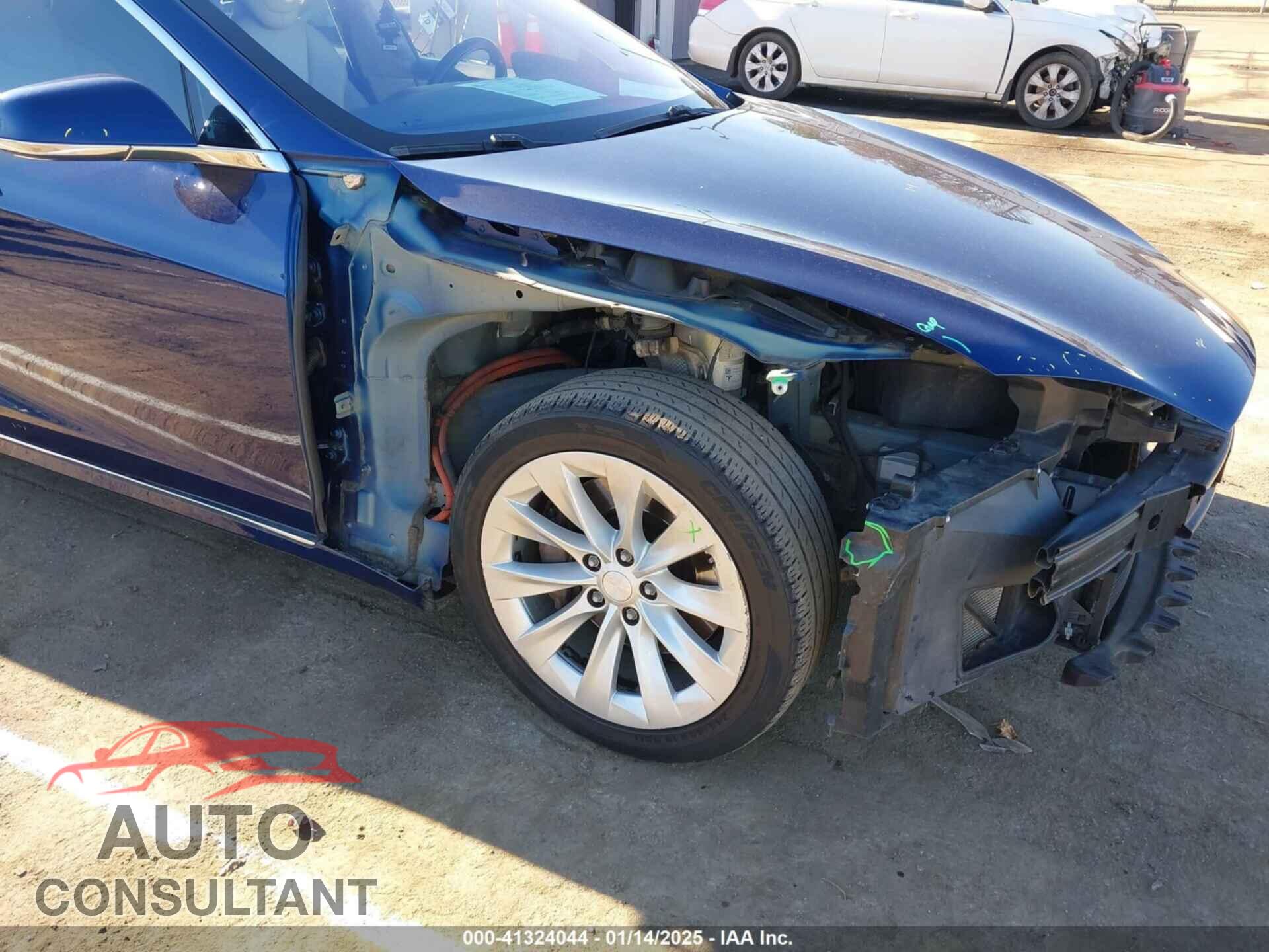 TESLA MODEL S 2017 - 5YJSA1E17HF213487