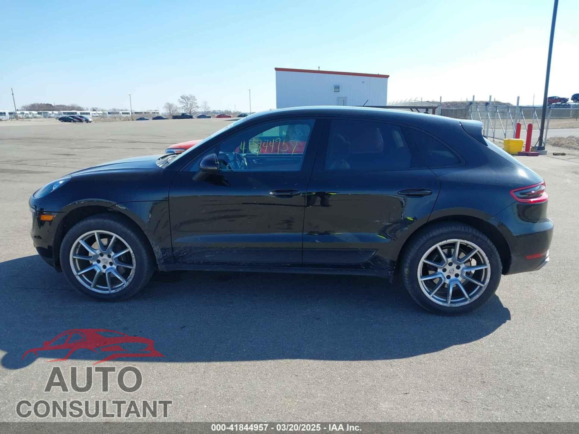 PORSCHE MACAN 2017 - WP1AA2A59HLB05748
