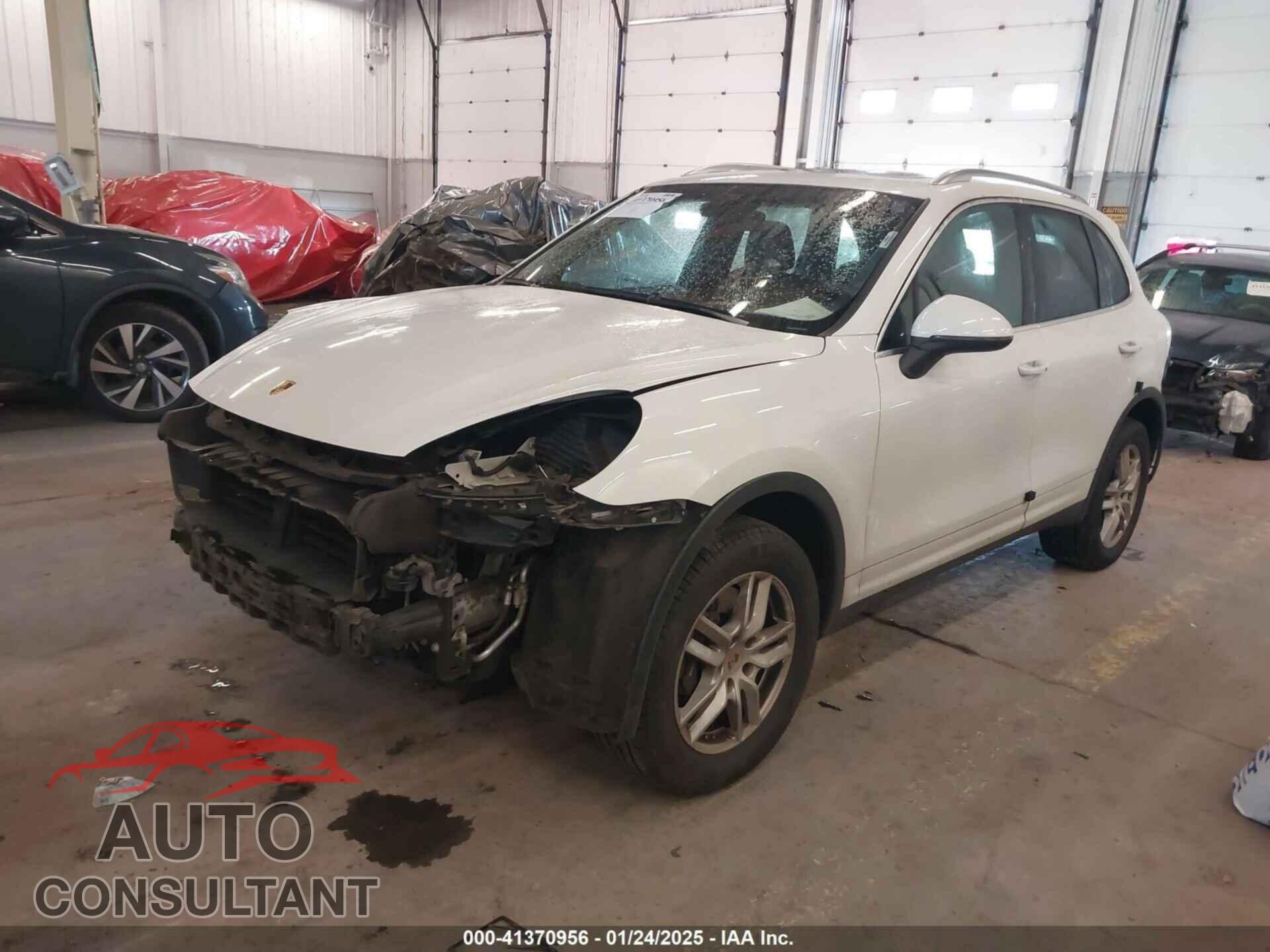 PORSCHE CAYENNE 2016 - WP1AA2A26GLA10357