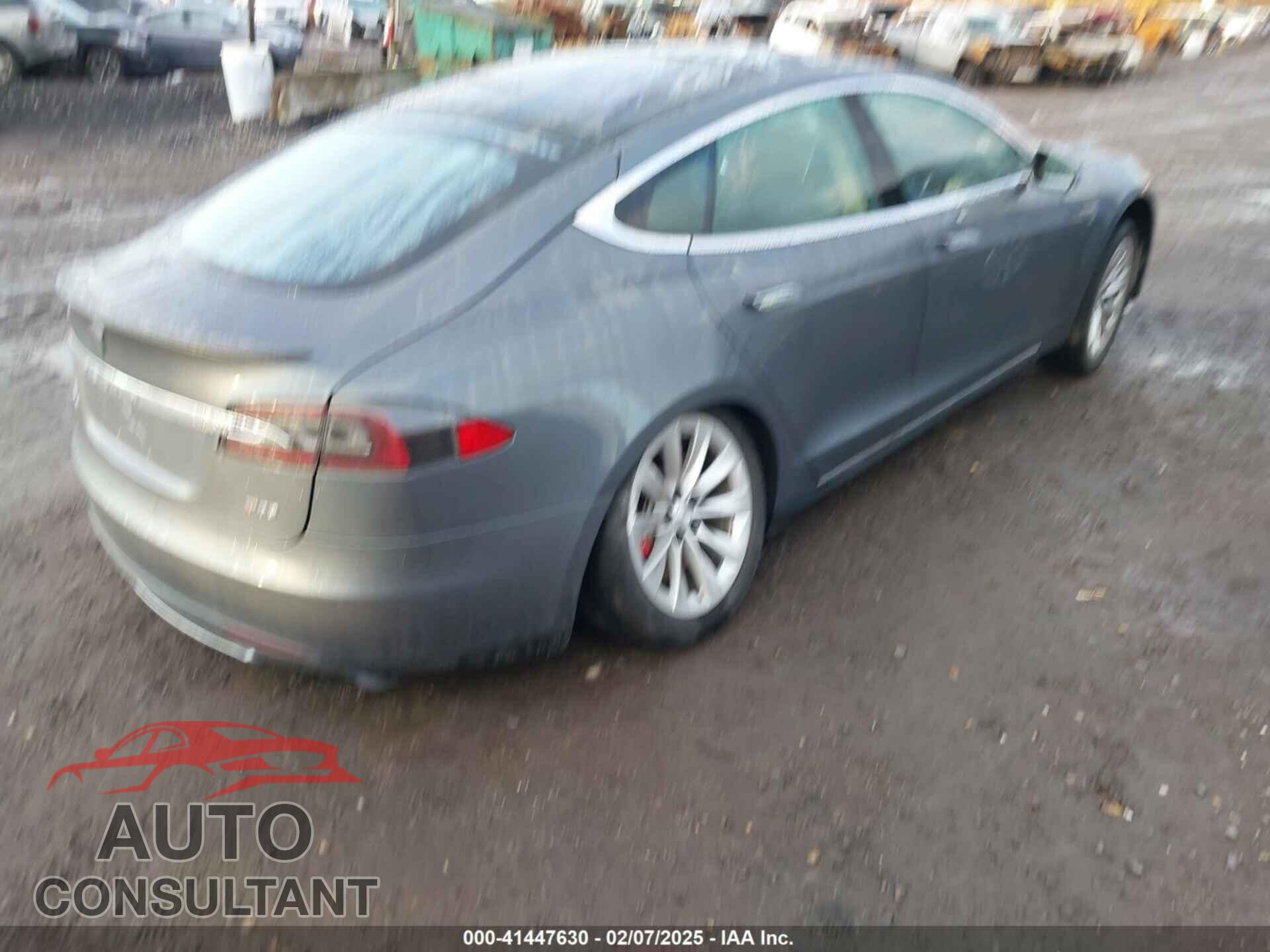 TESLA MODEL S 2013 - 5YJSA1DP3DFP08141