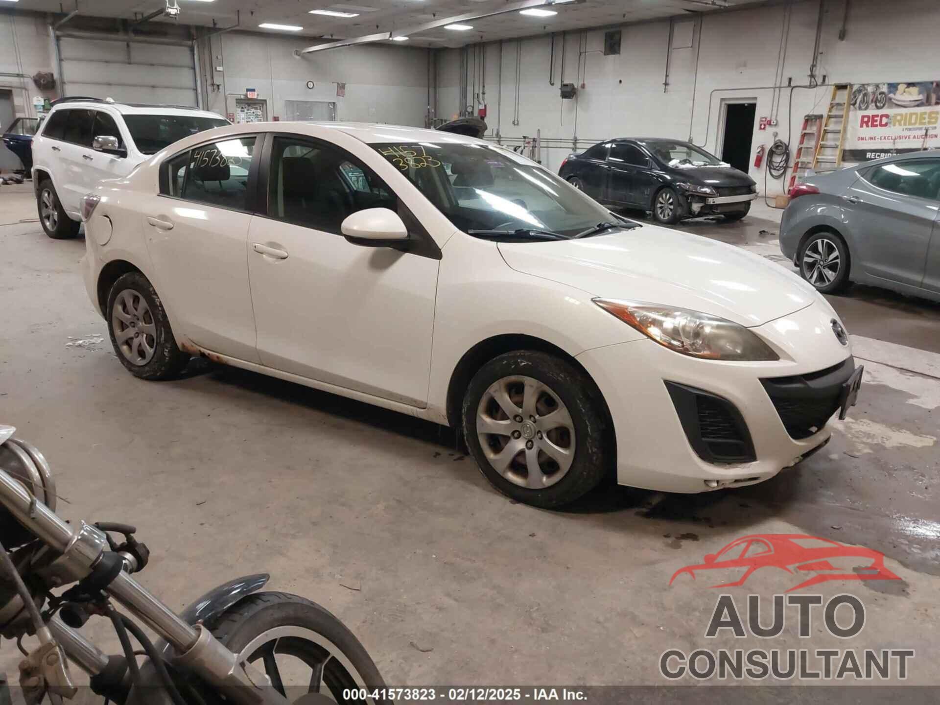 MAZDA MAZDA3 2011 - JM1BL1UG9B1901393