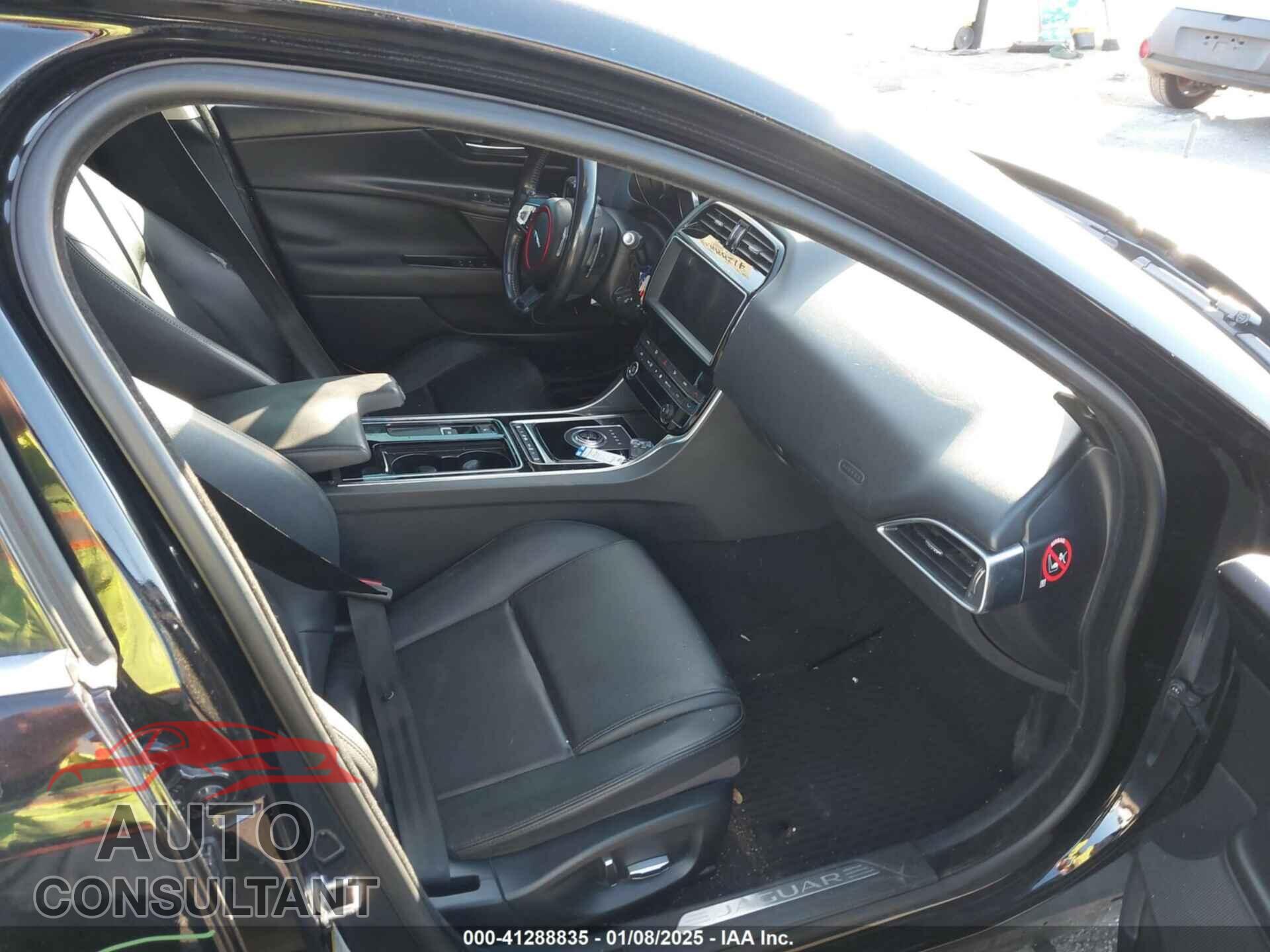 JAGUAR XE 2019 - SAJAD4FX8KCP48227