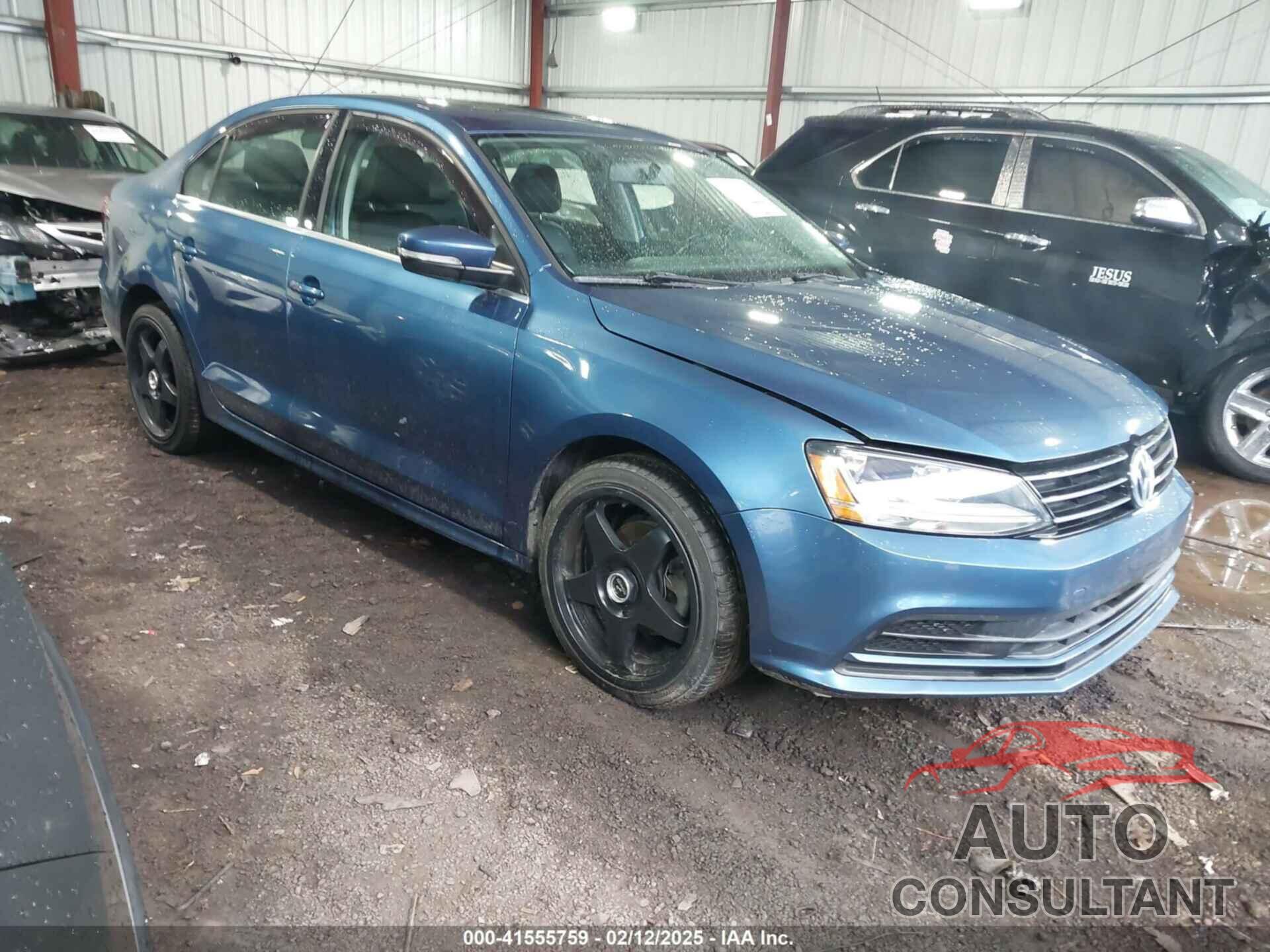 VOLKSWAGEN JETTA 2017 - 3VWB67AJ4HM412676