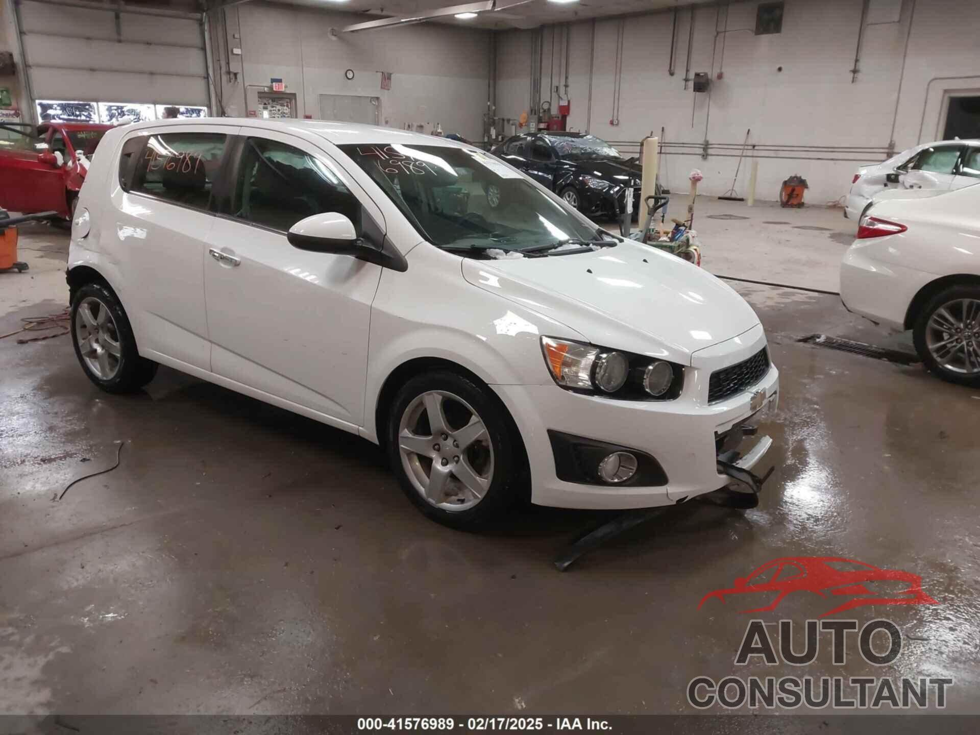 CHEVROLET SONIC 2014 - 1G1JE6SBXE4229544