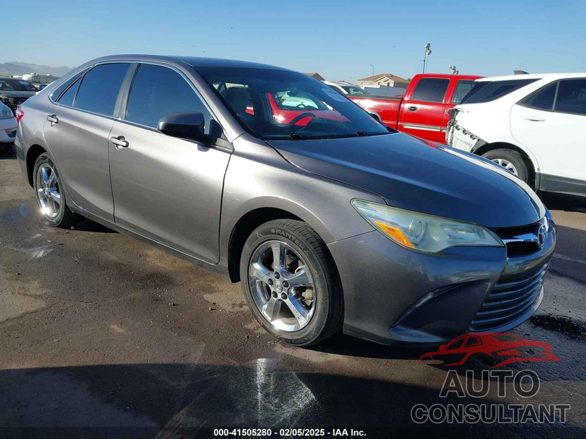 TOYOTA CAMRY 2016 - 4T4BF1FK7GR570801