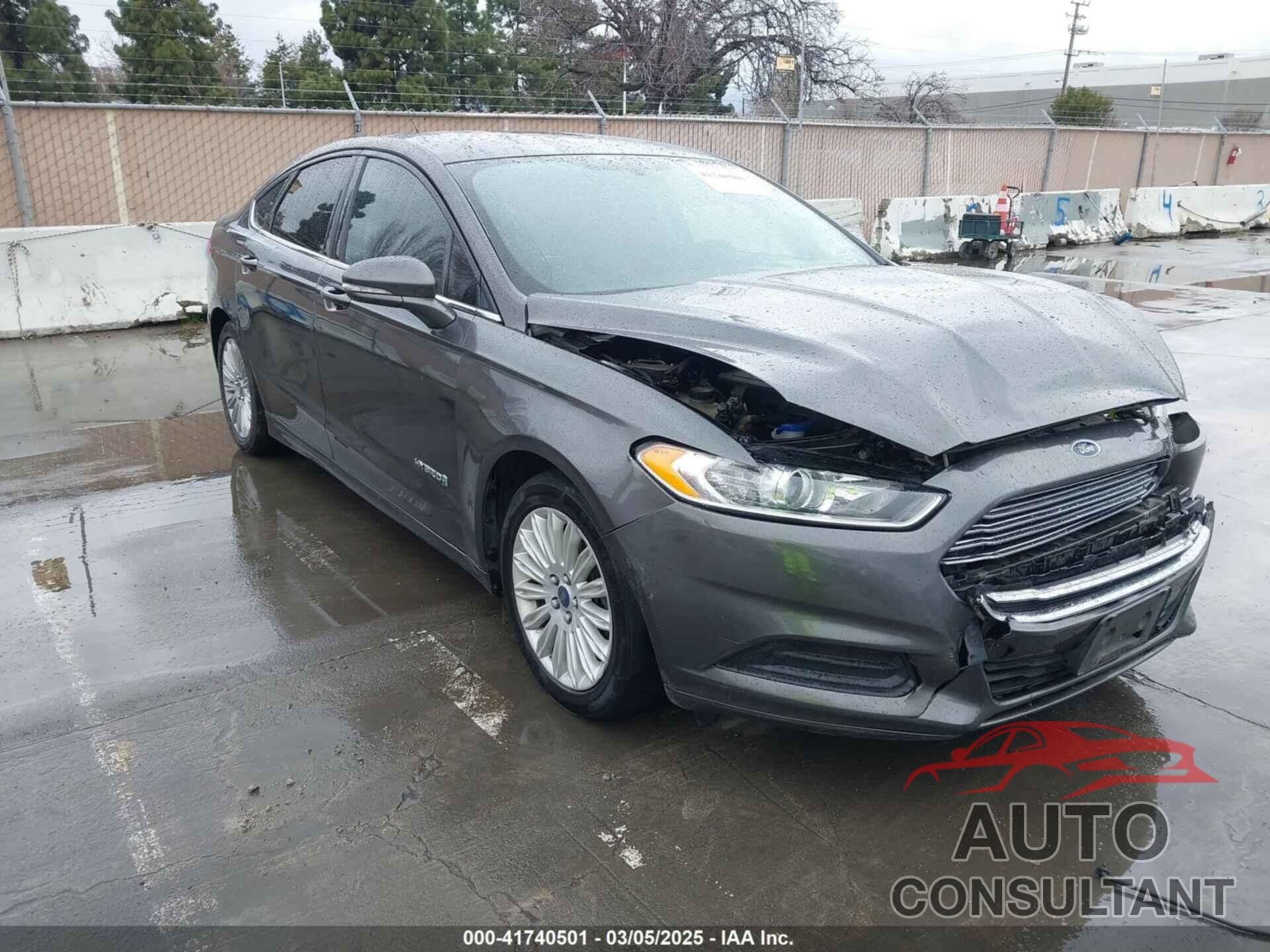 FORD FUSION HYBRID 2015 - 3FA6P0LU8FR306012