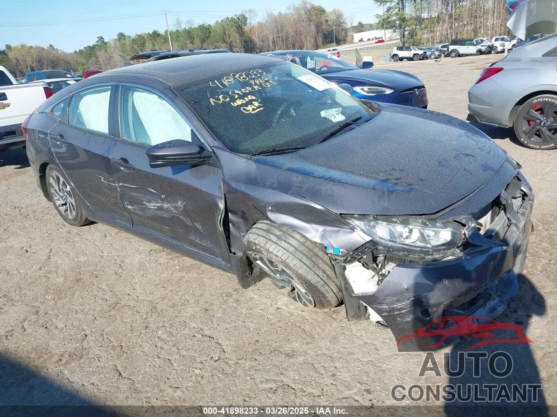 HONDA CIVIC 2018 - 2HGFC2F77JH532247