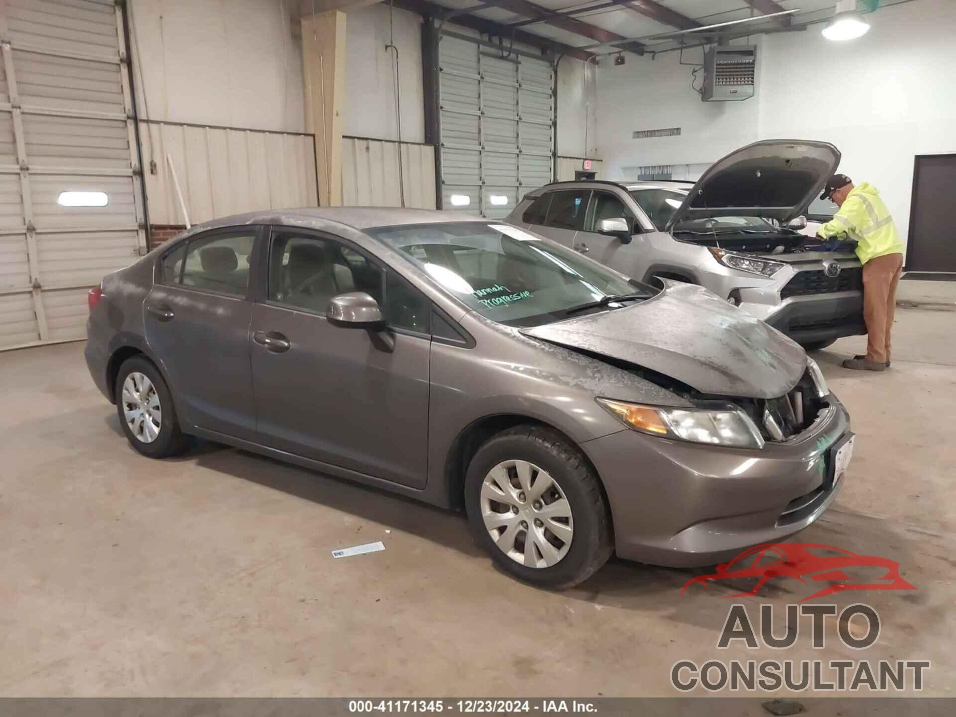 HONDA CIVIC 2012 - 2HGFB2F57CH581033