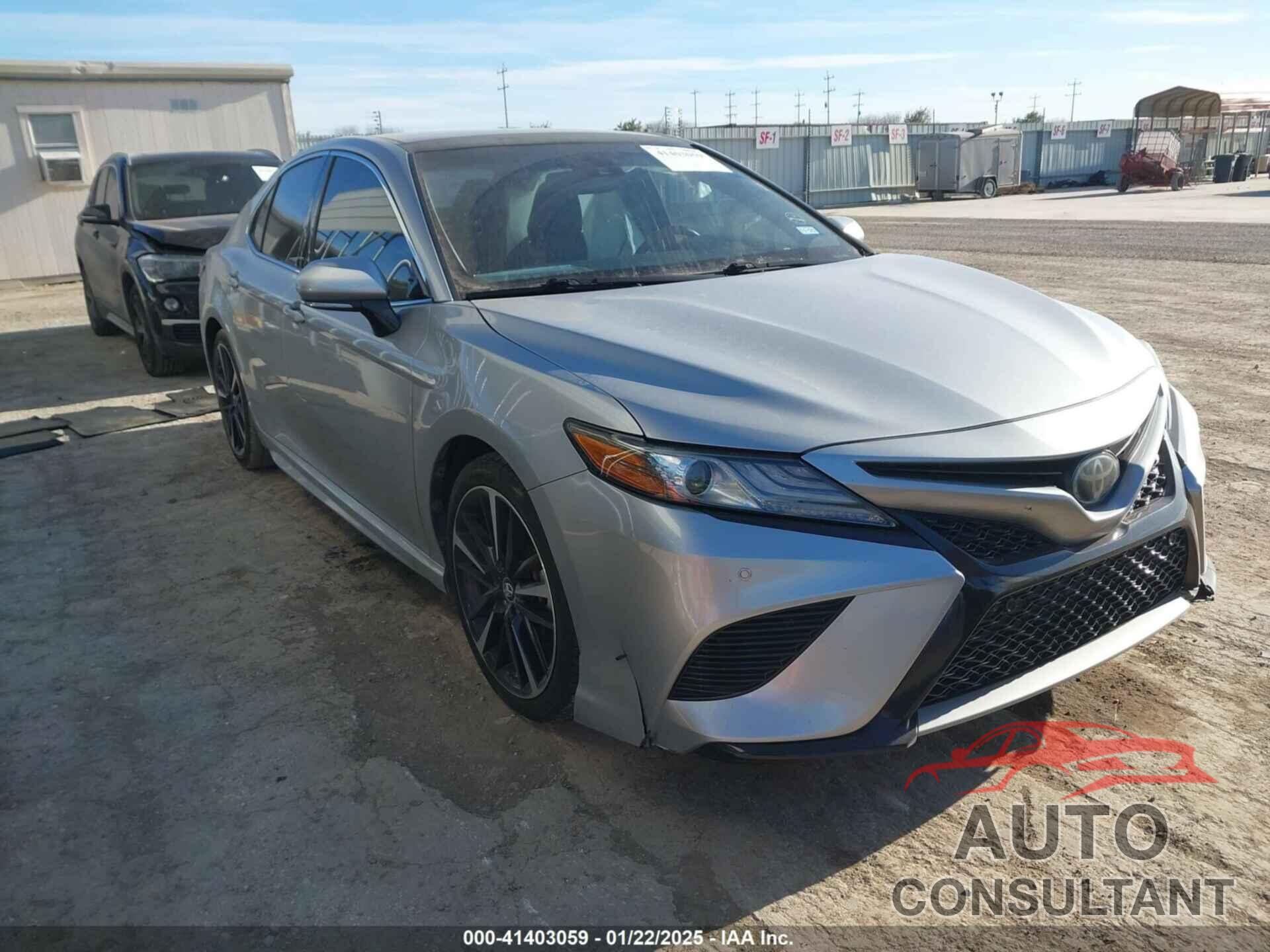 TOYOTA CAMRY 2018 - 4T1B61HK9JU115222