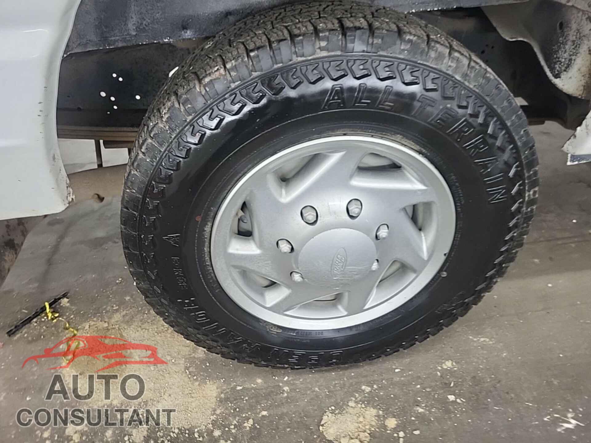 FORD E-350 SUPER DUTY 2012 - 1FBSS3BL0CDA11738