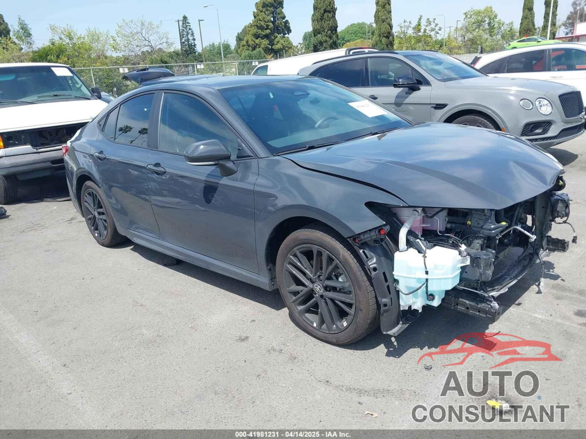 TOYOTA CAMRY 2025 - 4T1DAACK8SU546764